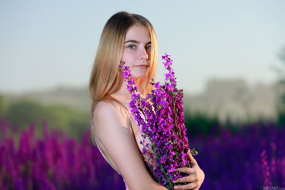 MetArt Dakota Pink - Lavender Fields Part01
