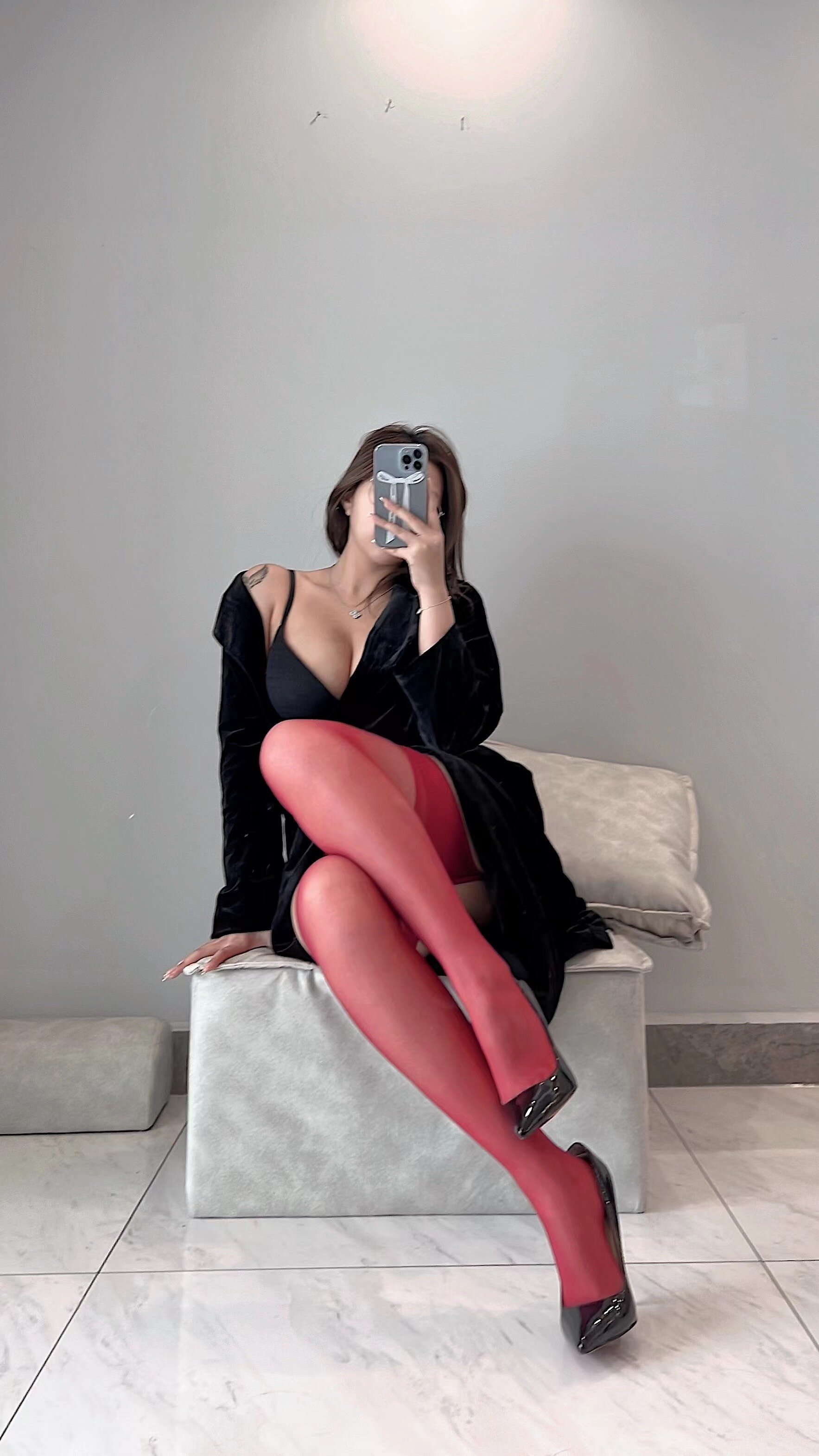 洁己u – 微密圈系列波尔多红吊带丝袜