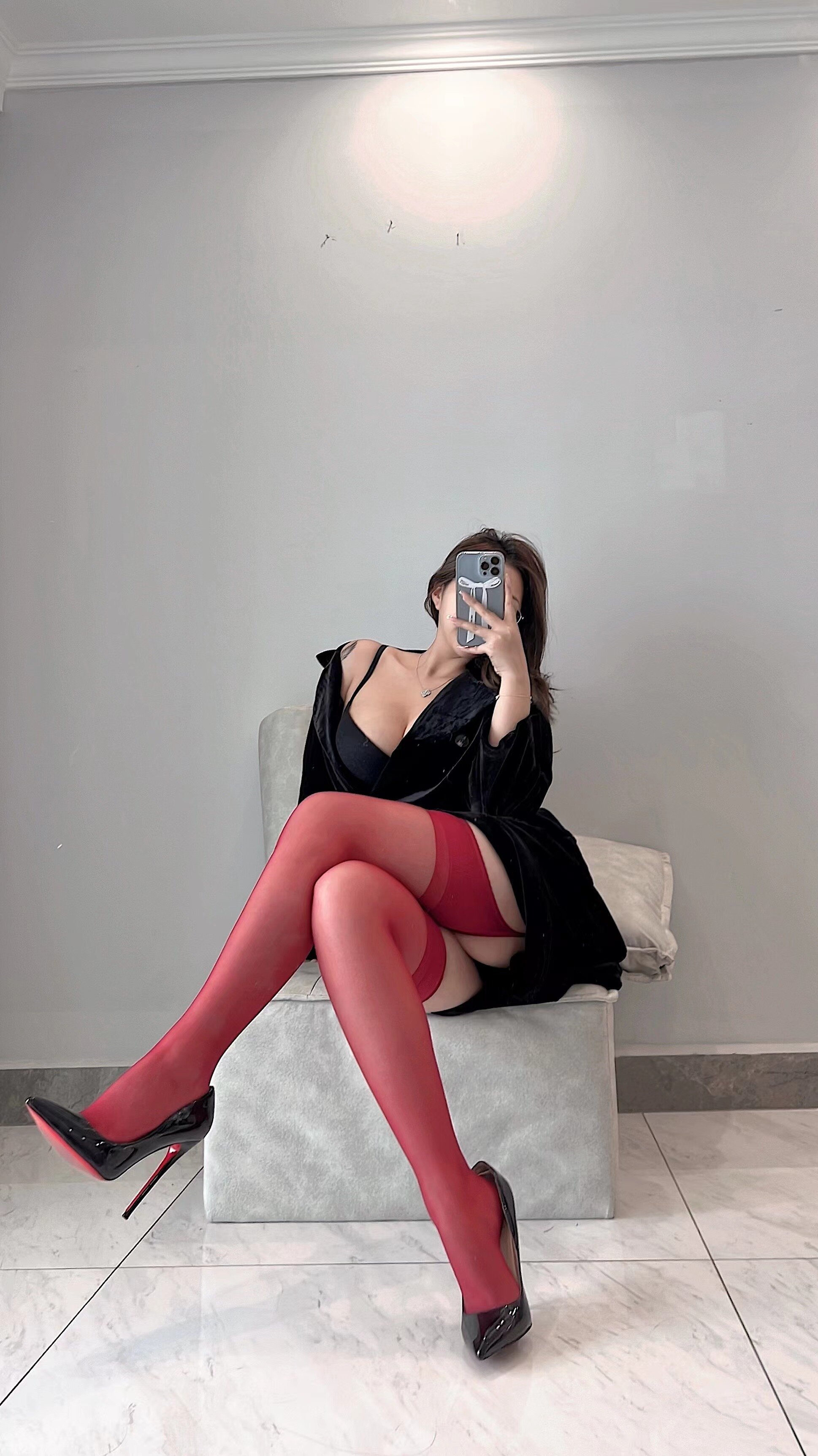 洁己u – 微密圈系列波尔多红吊带丝袜