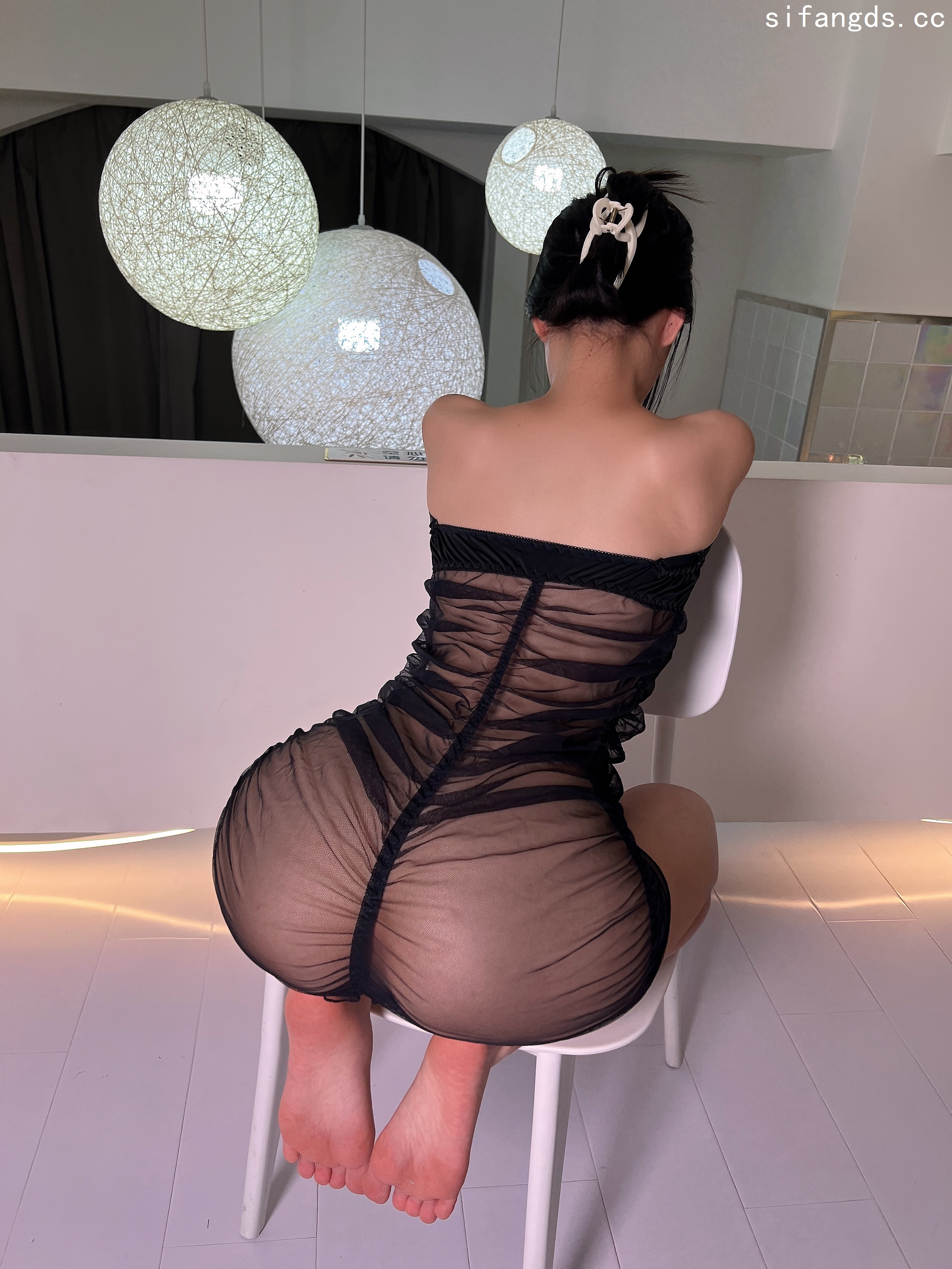 抖音百万网红【陈妮妮】极品美臀微密圈VIP视图板凳大战