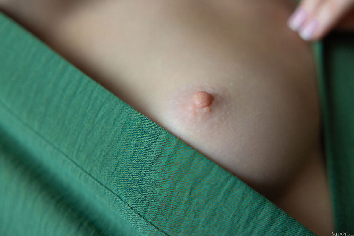 MetArt Alice Mido - Late Show Part01