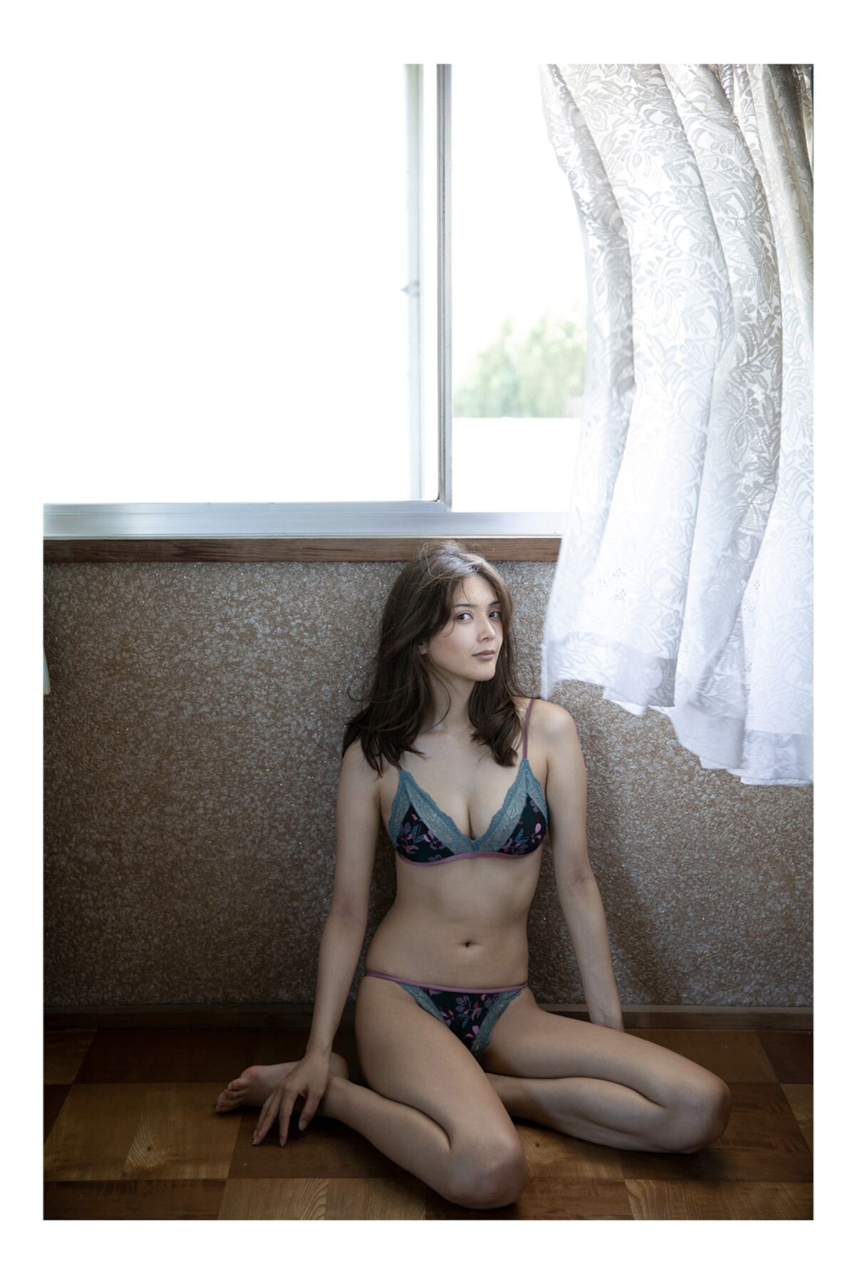 Michiko Tanaka 田中道子 - 週刊ポストデジタル写真集 光の射すほうへ