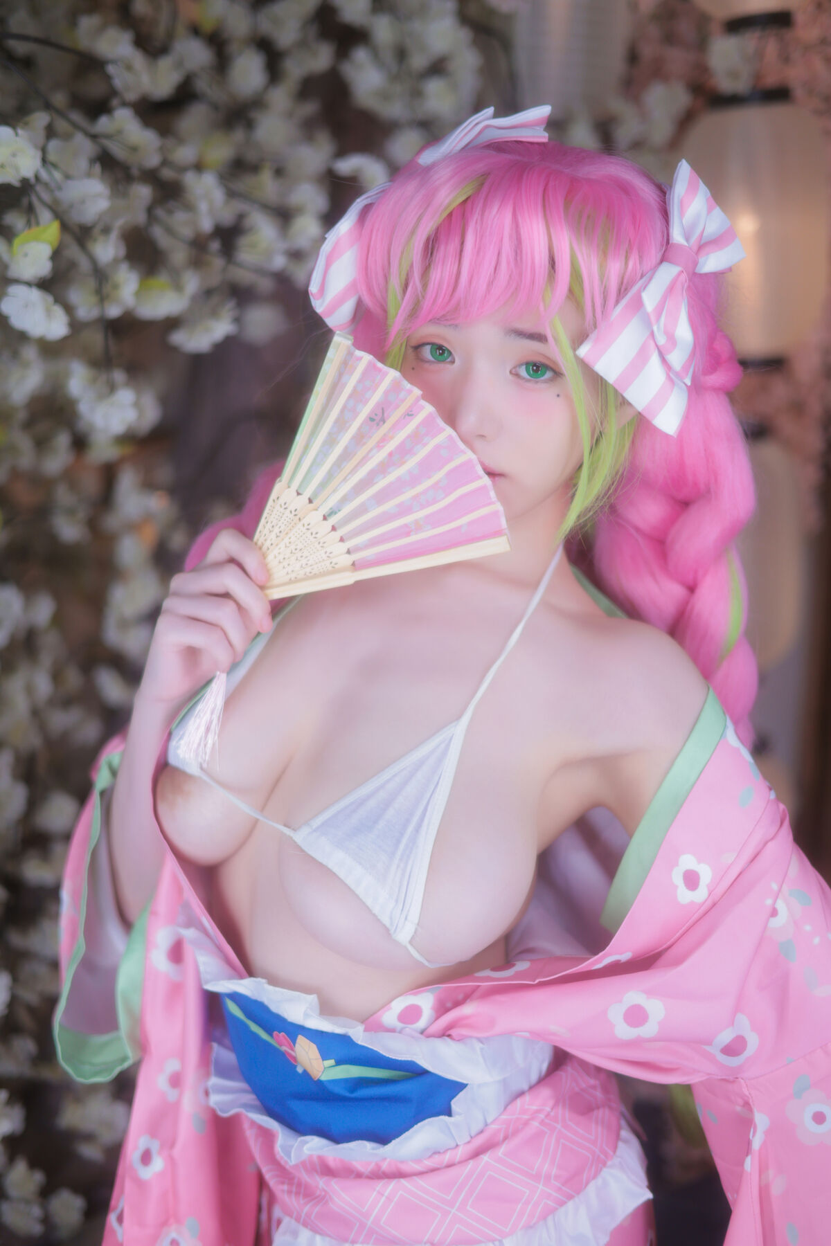 Yeon Woo 연우 - MITSURI Part01