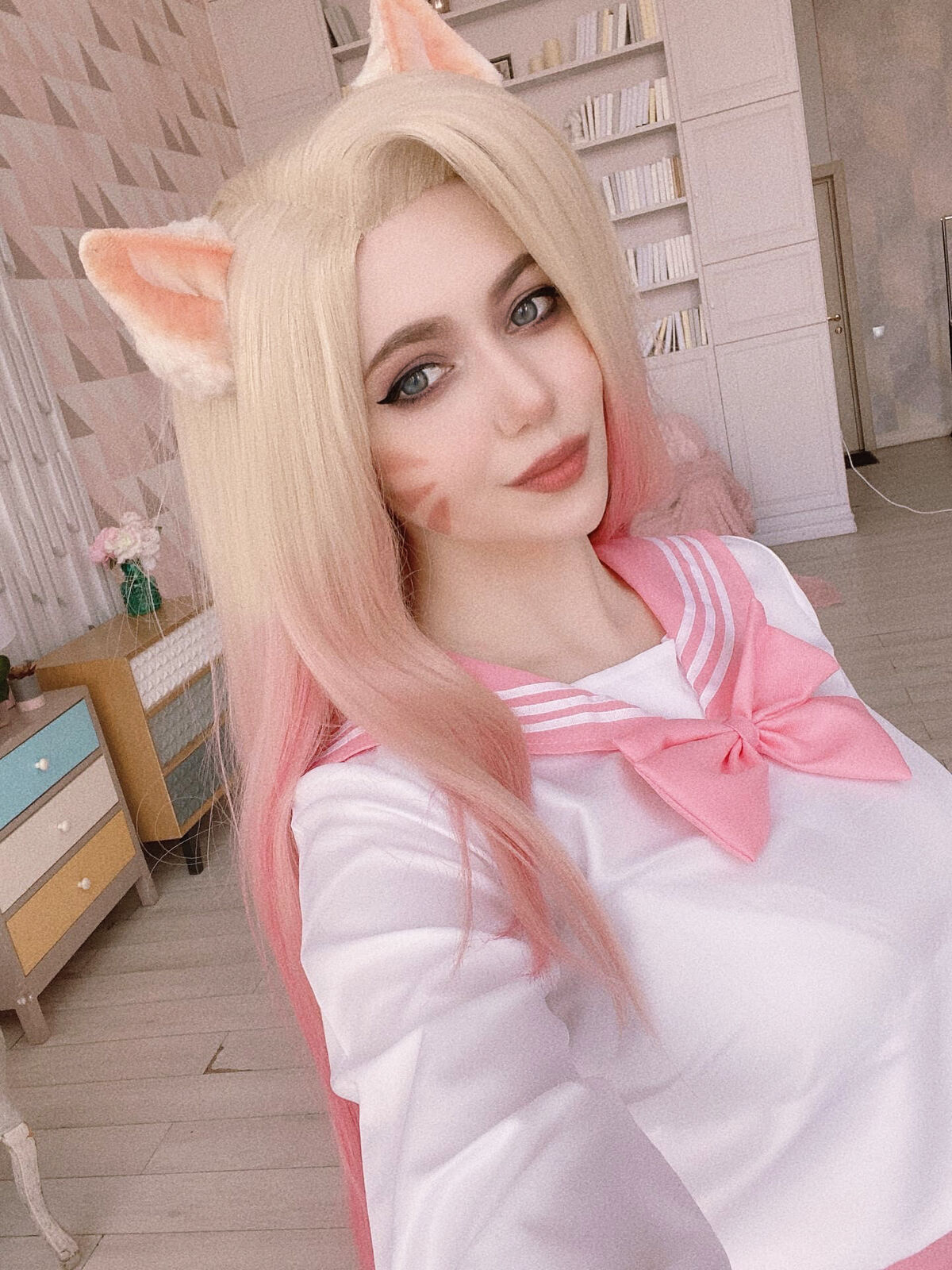 Coser@Alina Becker - Ahri Schoolgirl Part02