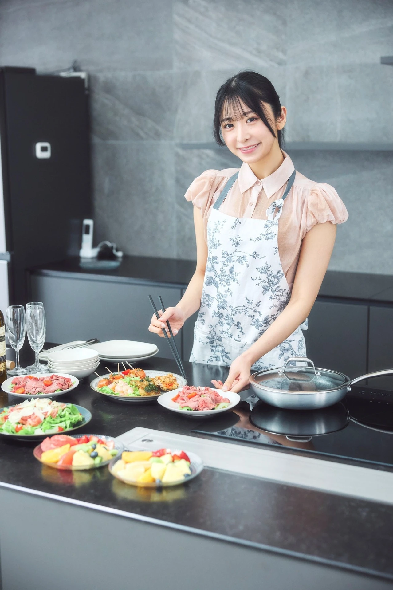 Naomi Majima 真島なおみ, SPA！デジタル写真集 「先輩の奥さん」 Set.01