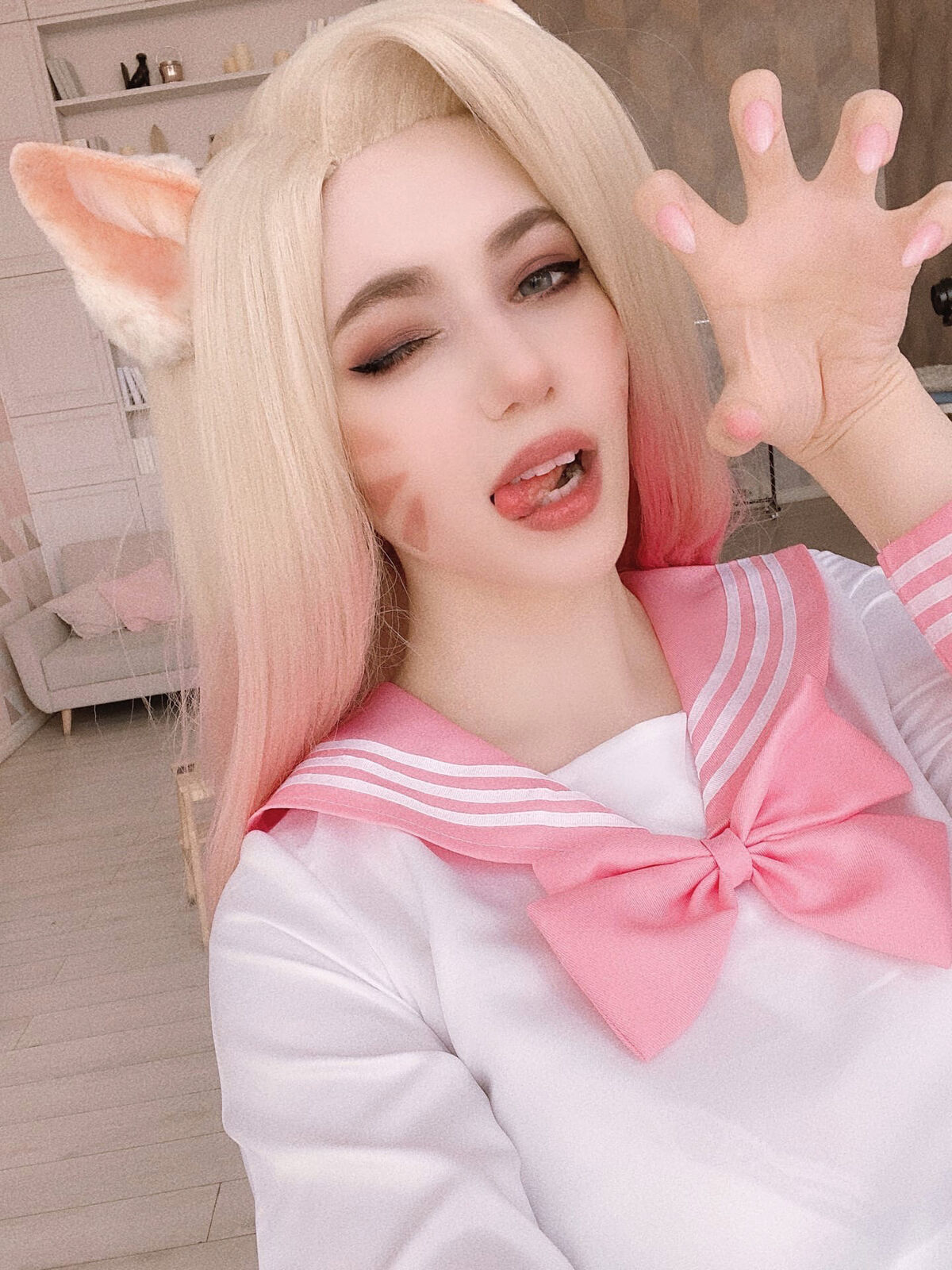 Coser@Alina Becker - Ahri Schoolgirl Part02