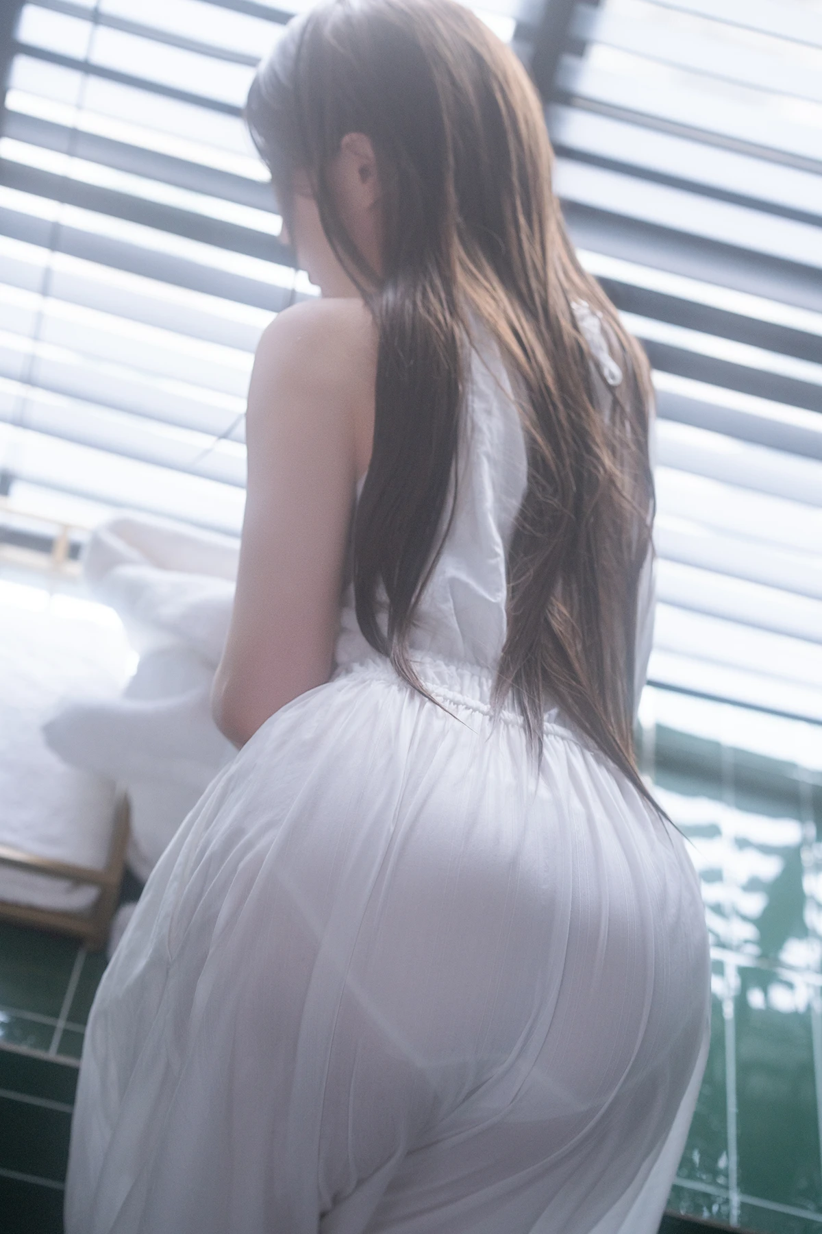 Cosplay 星之迟迟Hoshilily – 雨天的奇妙偶遇