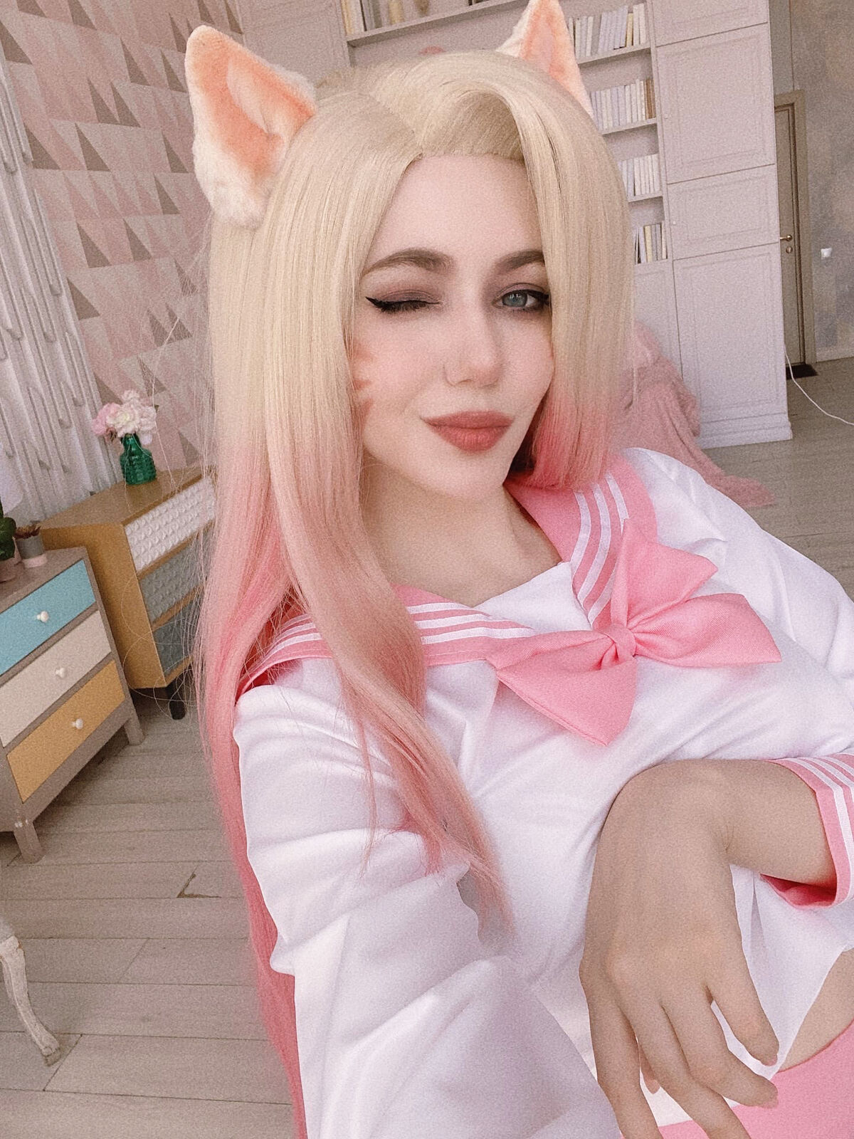 Coser@Alina Becker - Ahri Schoolgirl Part02