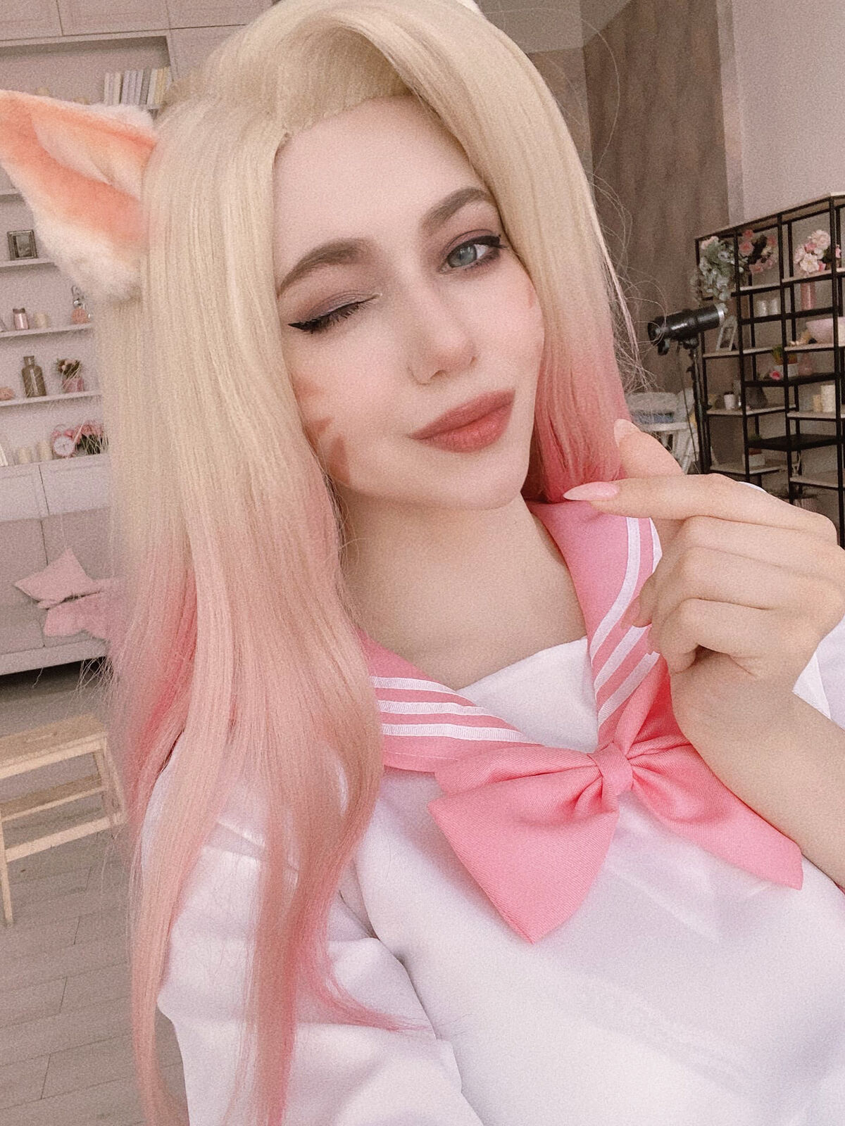 Coser@Alina Becker - Ahri Schoolgirl Part02