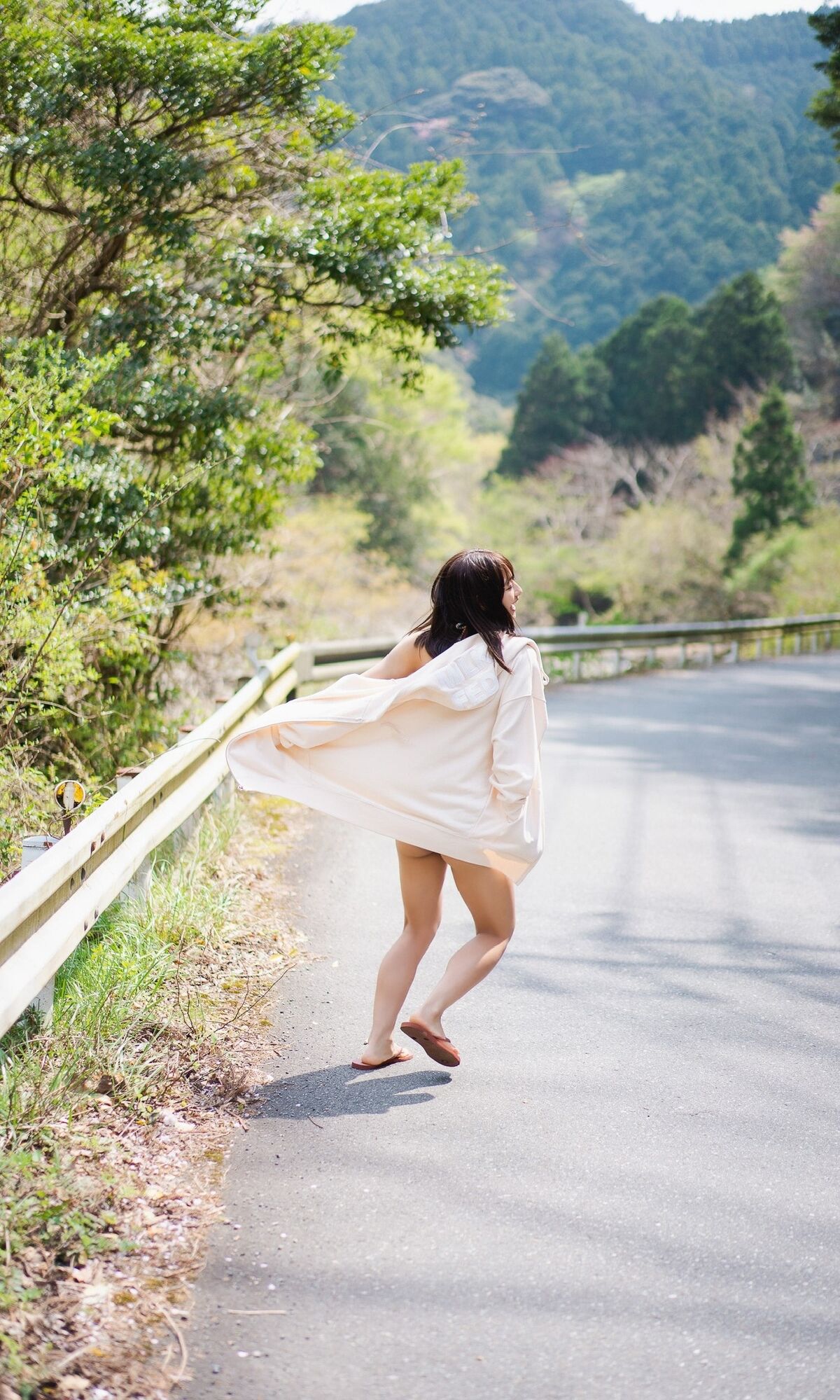 Sumipon すみぽん - デジタル限定 高倉菫写真集トラベリング 週プレ PHOTO BOOK