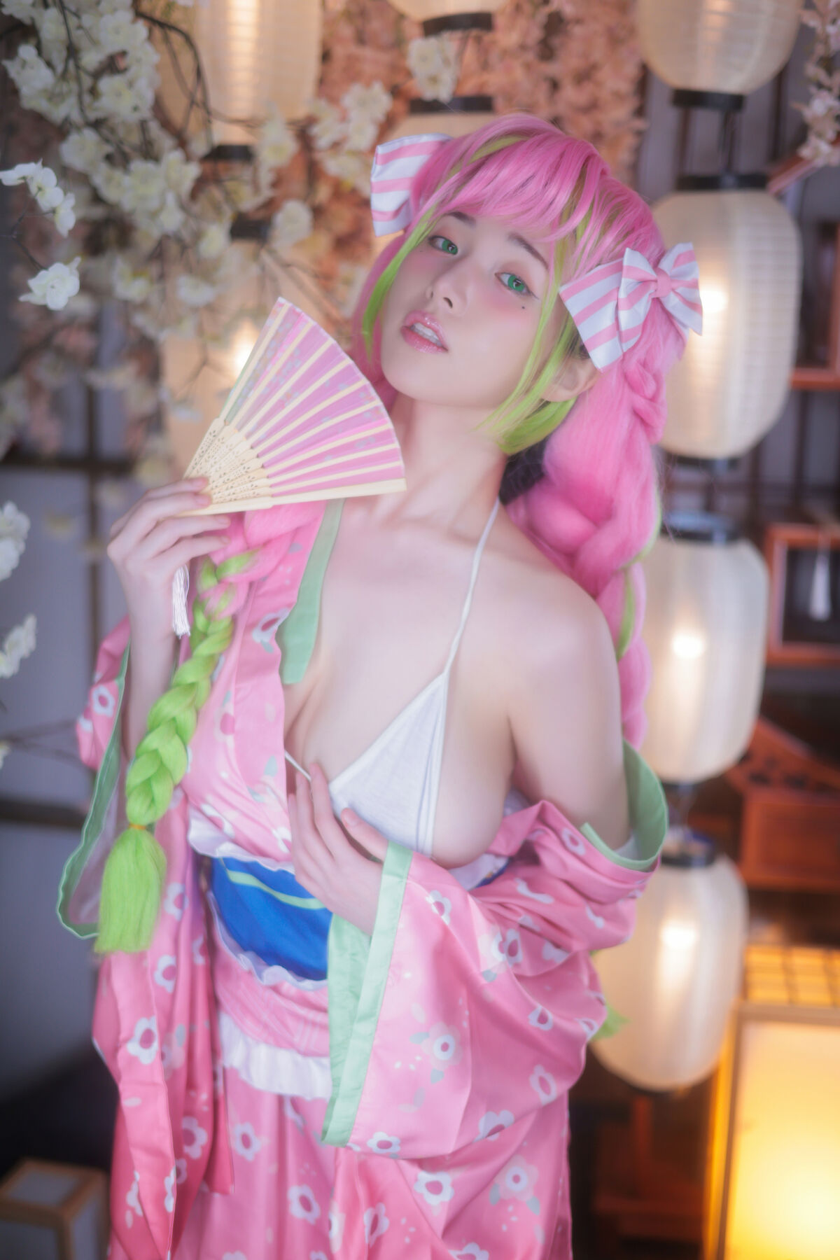 Yeon Woo 연우 - MITSURI Part01