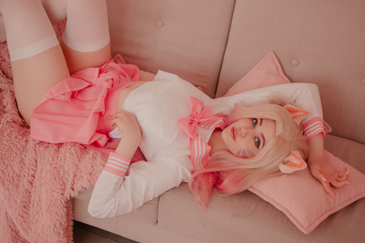 Coser@Alina Becker - Ahri Schoolgirl Part01