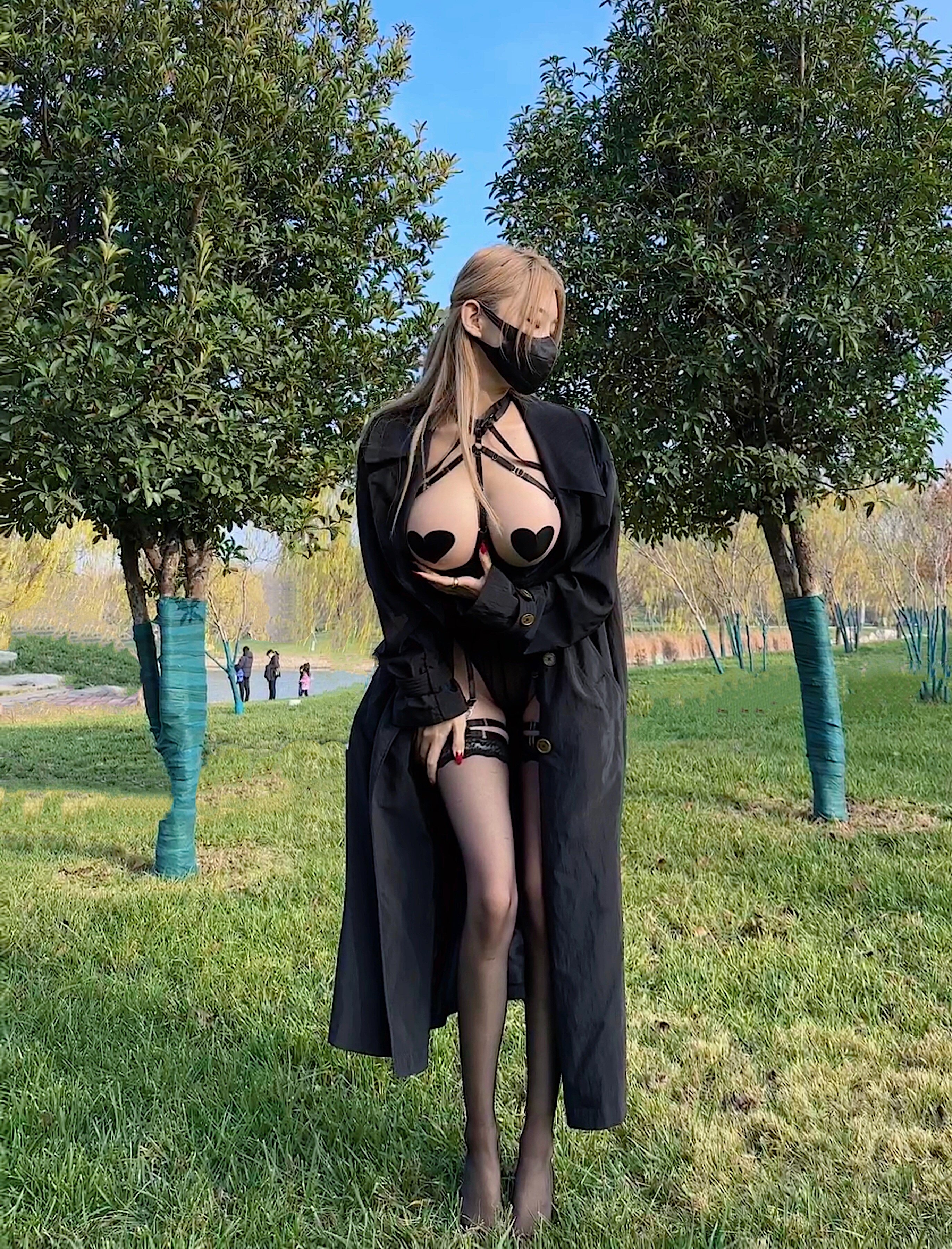 脸红Dearie_ 微密圈风衣女郎
