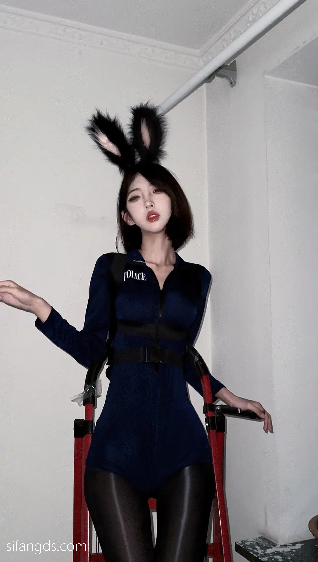 抖音40万粉网红@行简定制