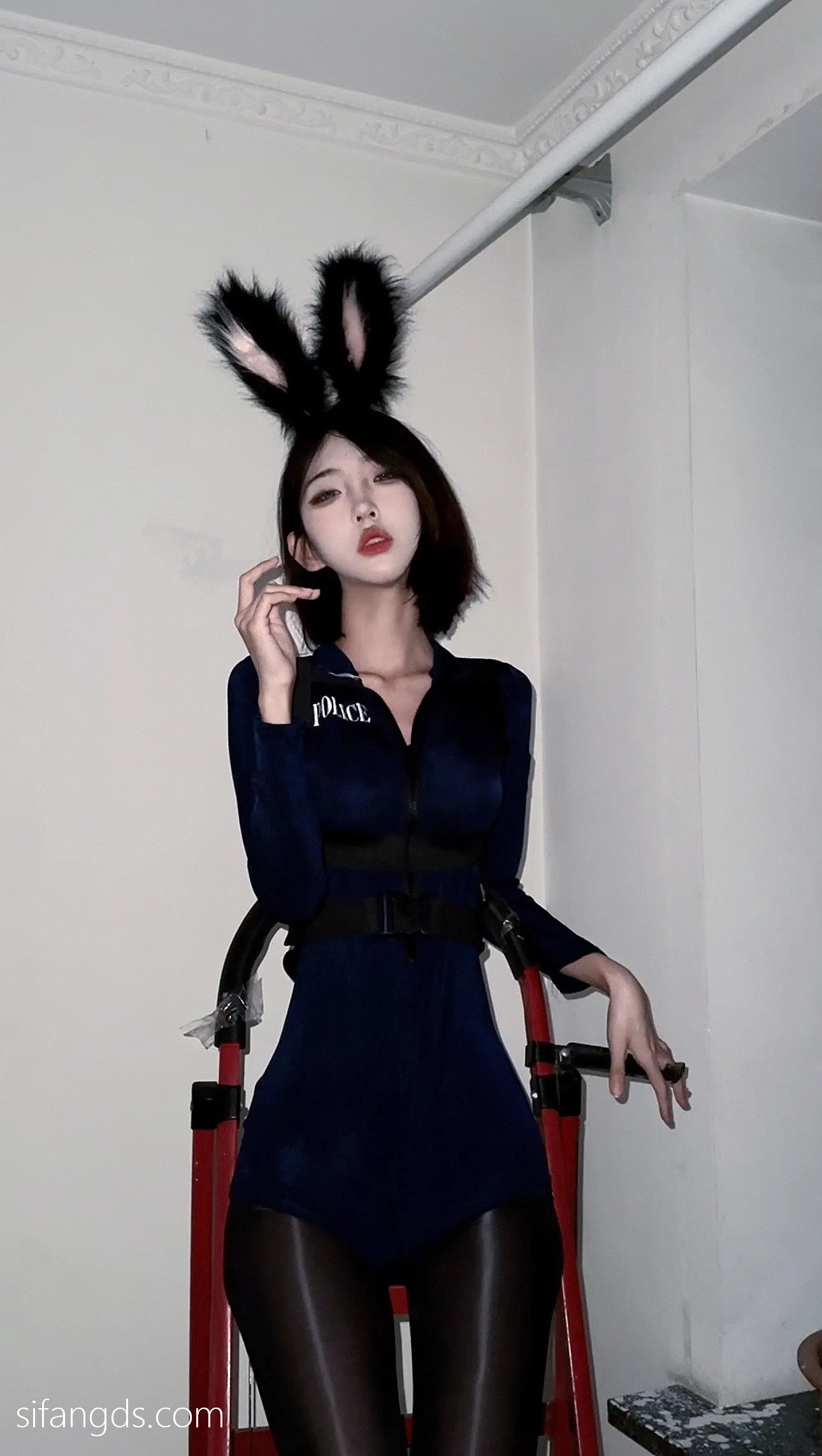 抖音40万粉网红@行简定制