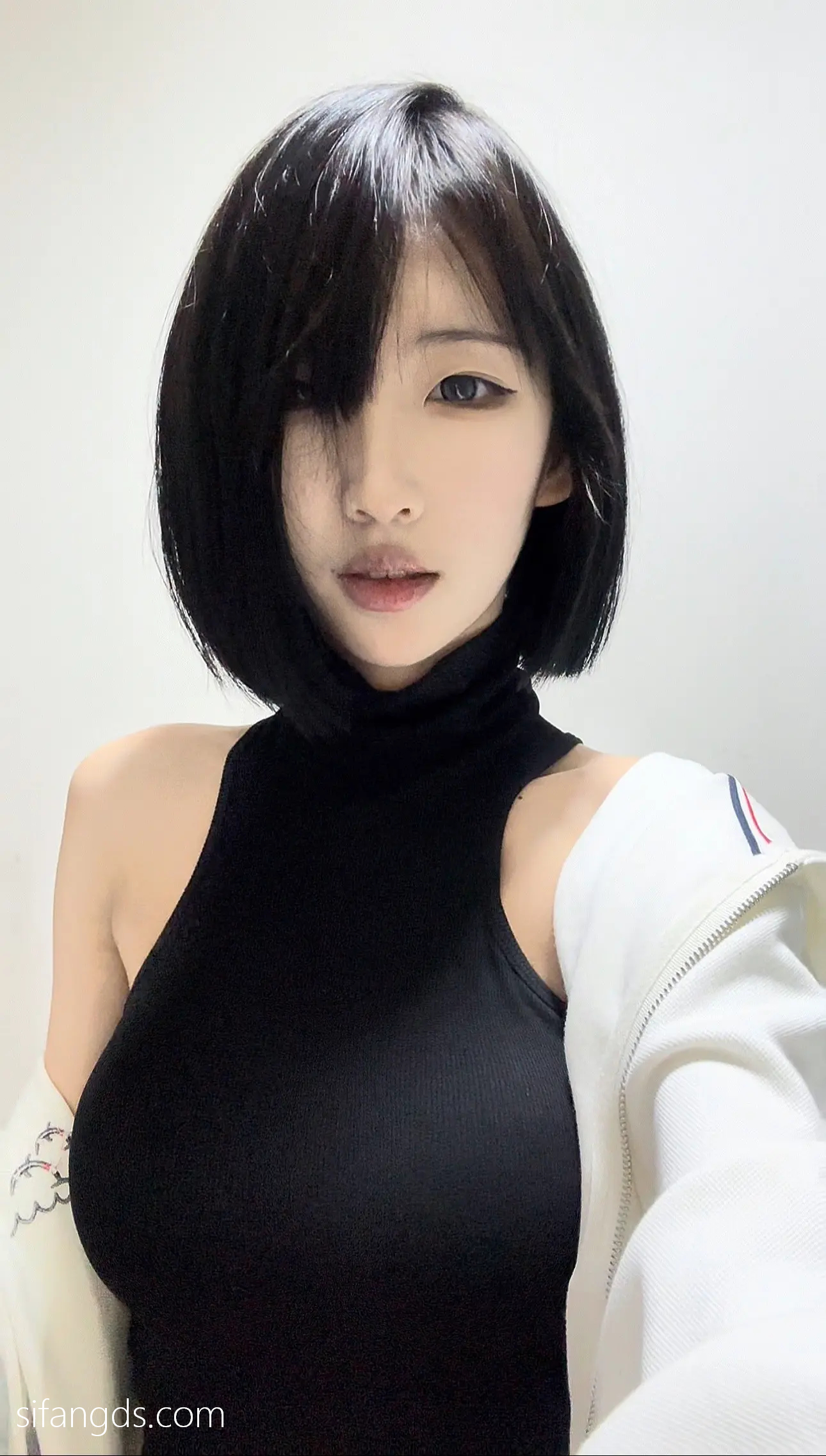 抖音40万粉网红@行简定制