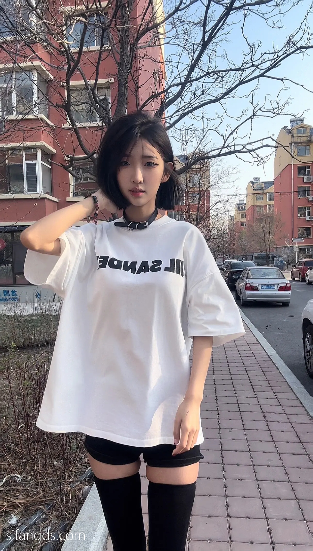 抖音40万粉网红@行简定制