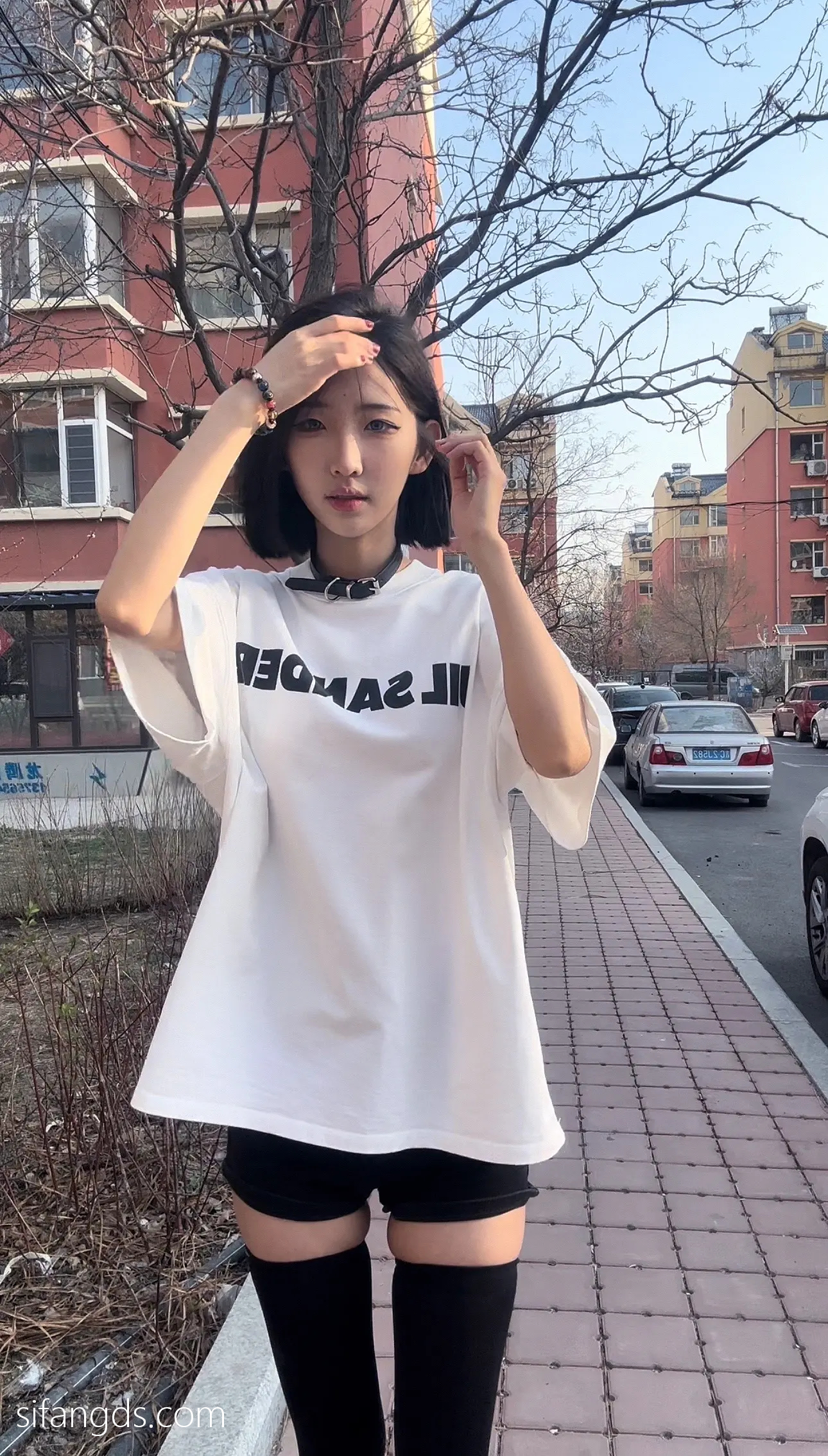 抖音40万粉网红@行简定制