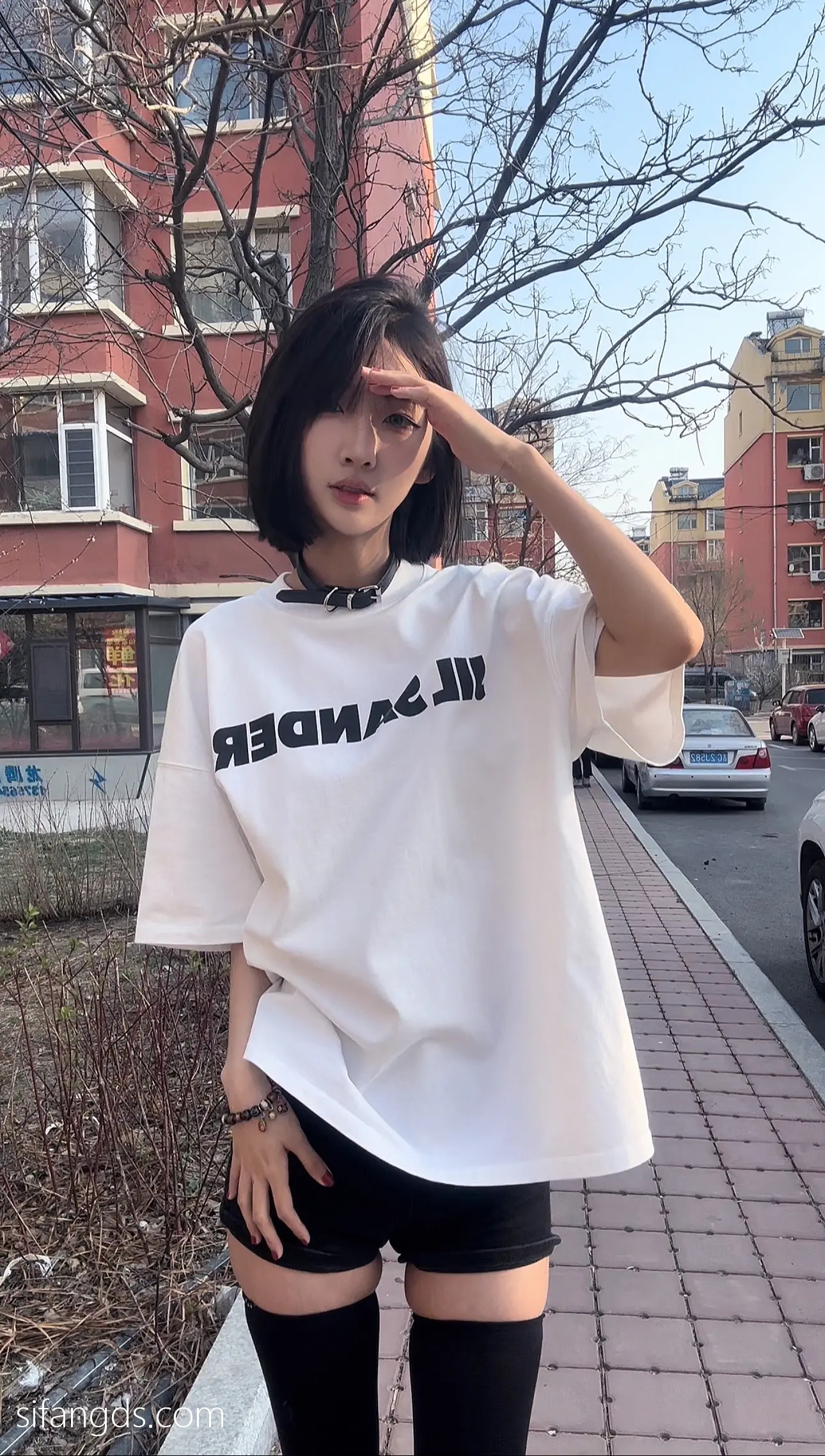 抖音40万粉网红@行简定制