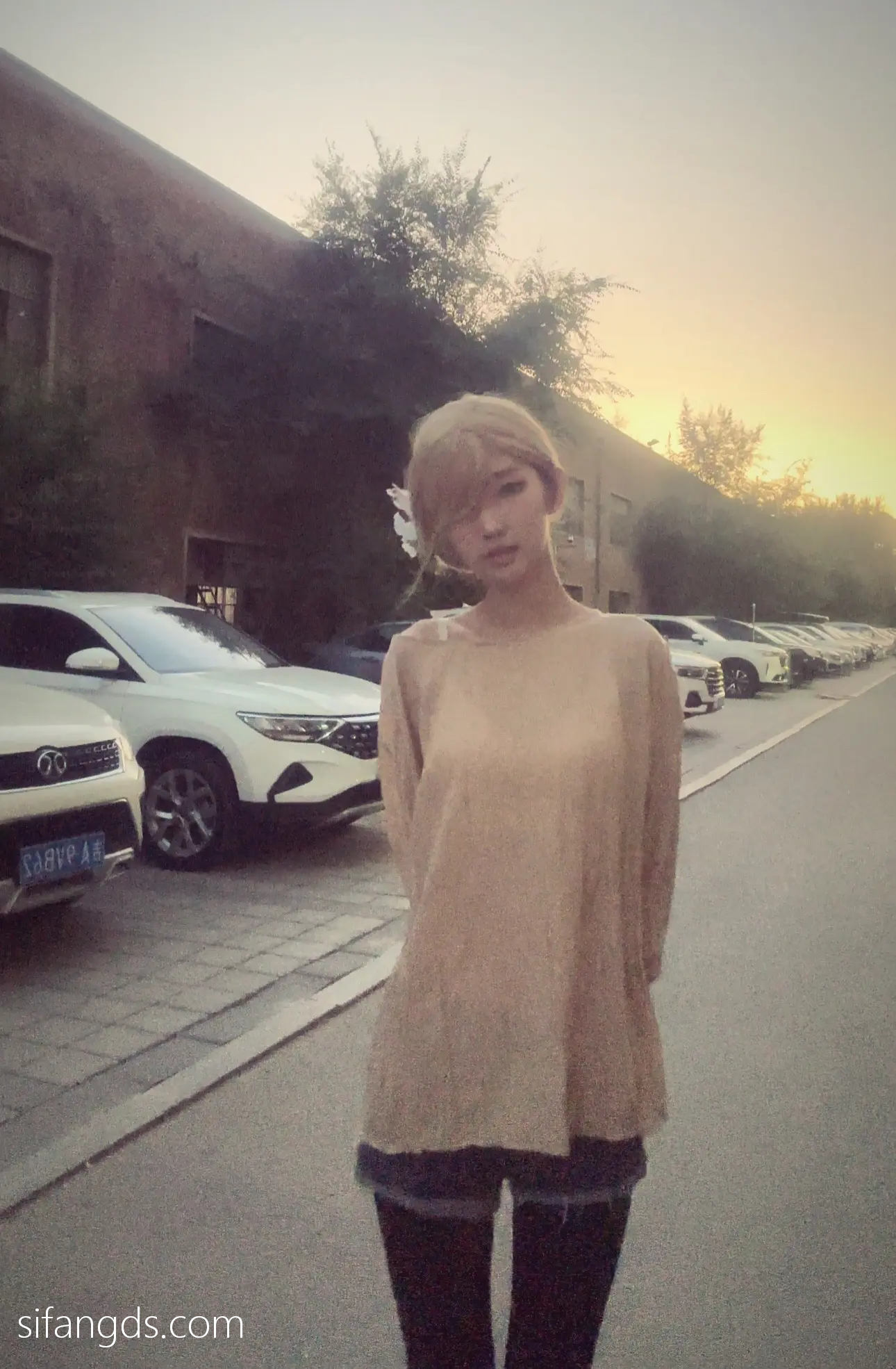 抖音40万粉网红@行简定制