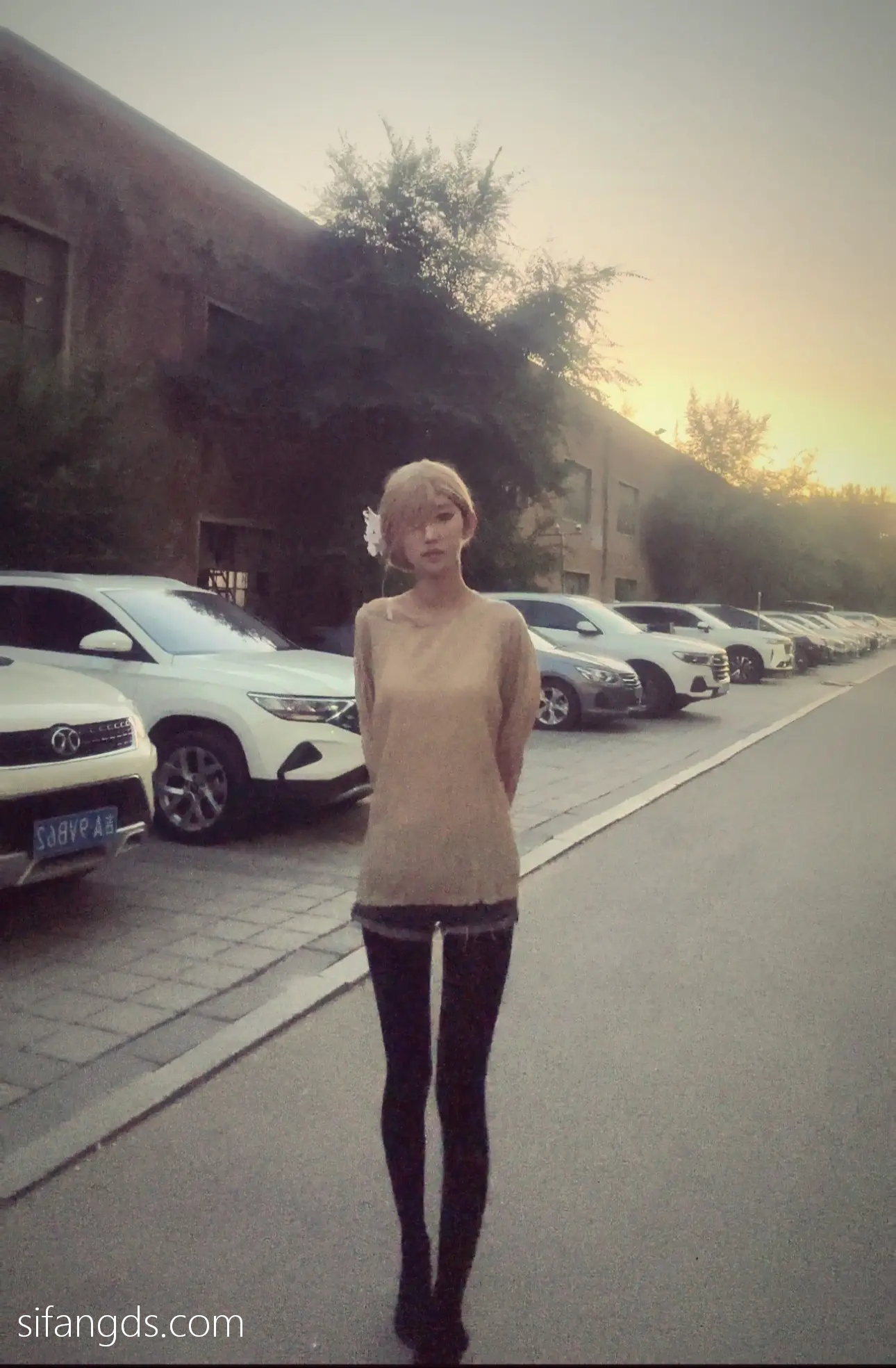 抖音40万粉网红@行简定制