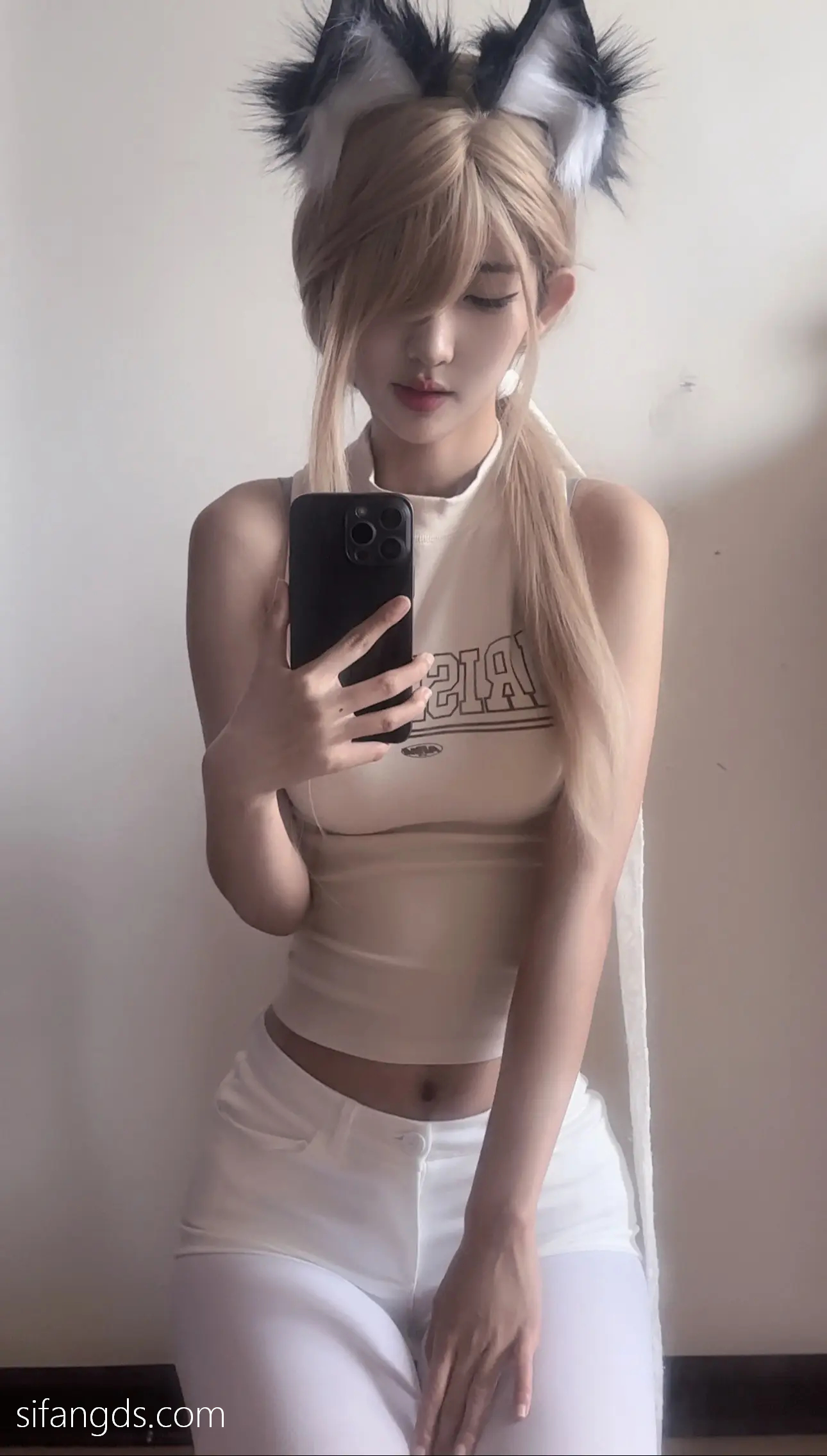 抖音40万粉网红@行简定制