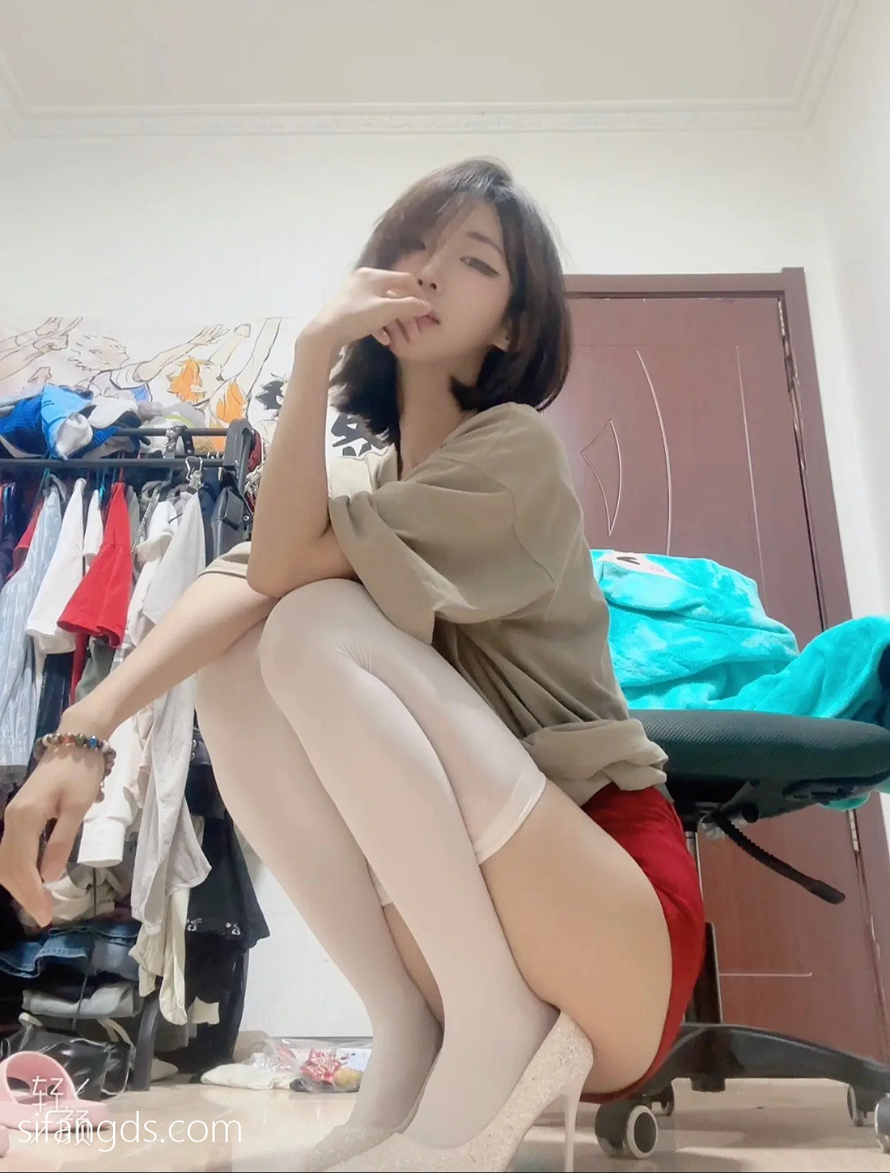 抖音40万粉网红@行简定制