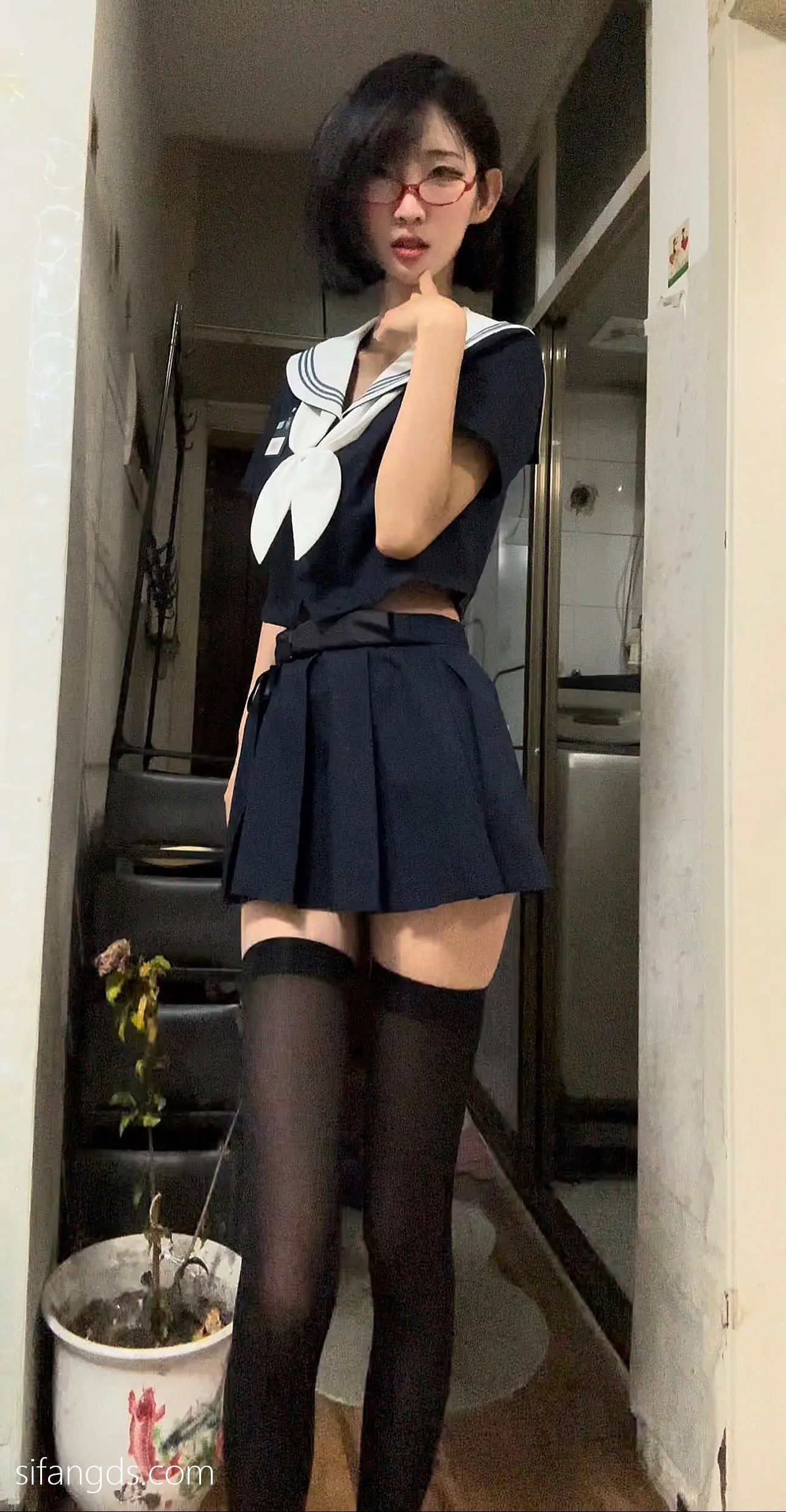 抖音40万粉网红@行简定制