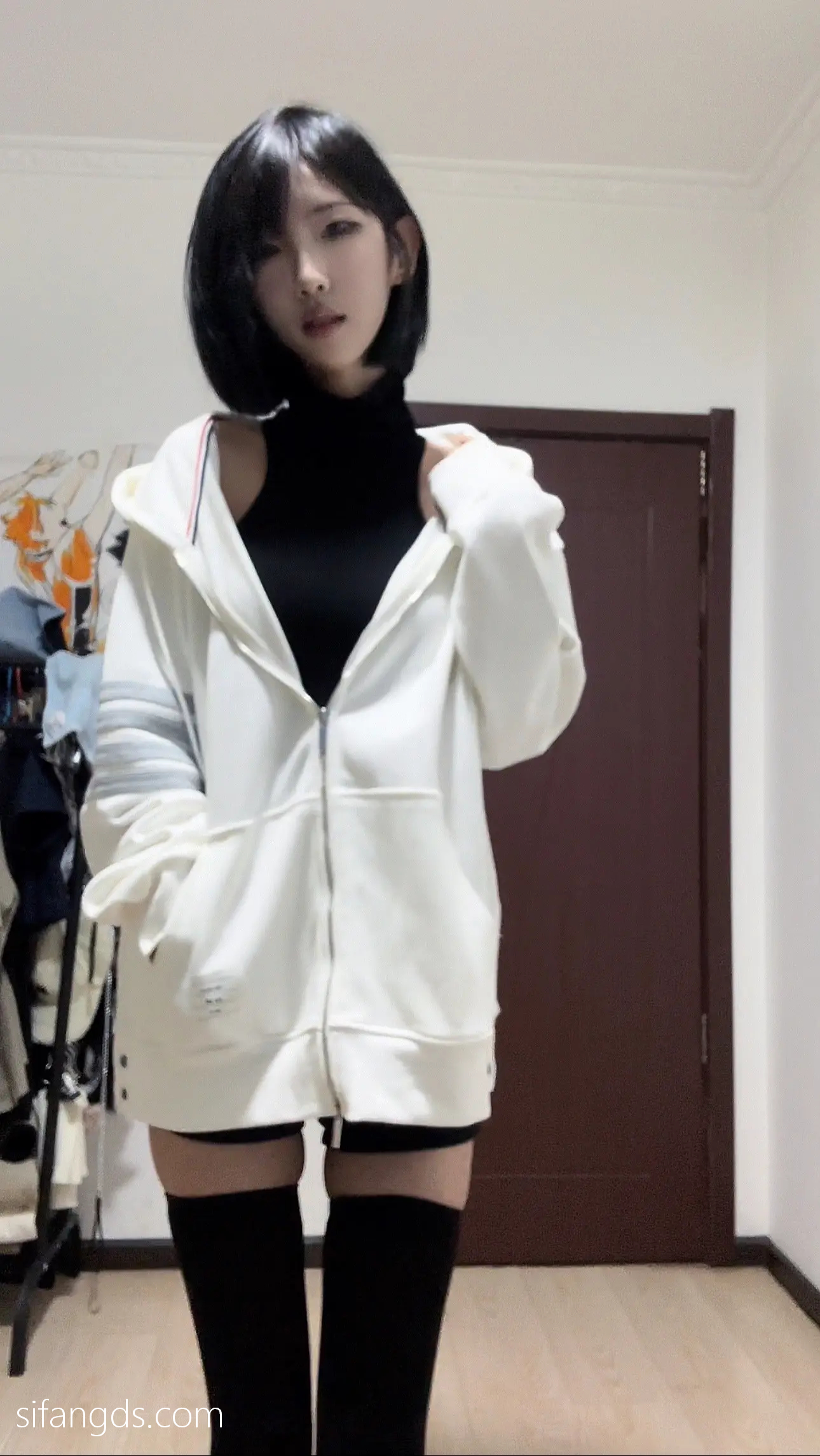 抖音40万粉网红@行简定制