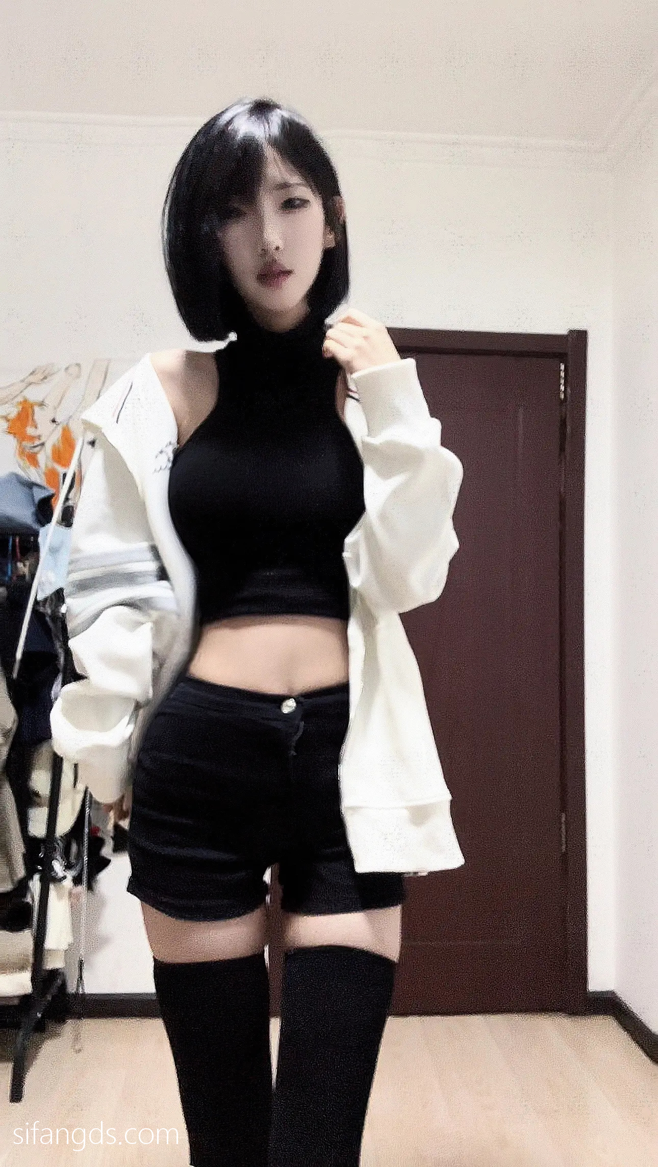 抖音40万粉网红@行简定制