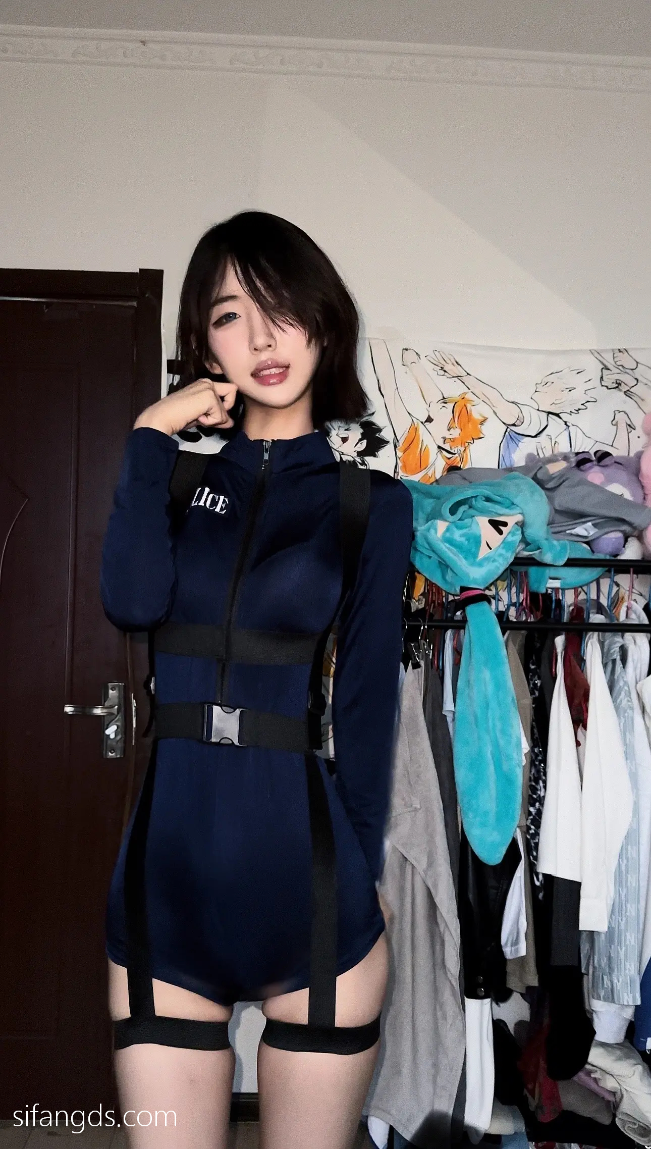 抖音40万粉网红@行简定制