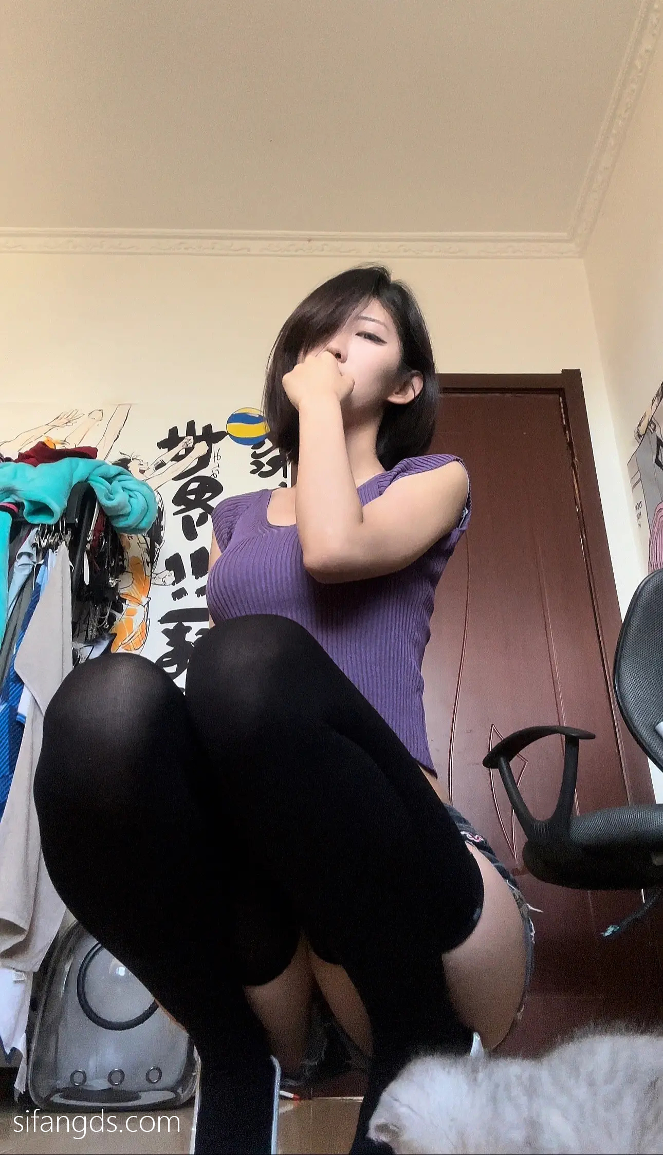 抖音40万粉网红@行简定制