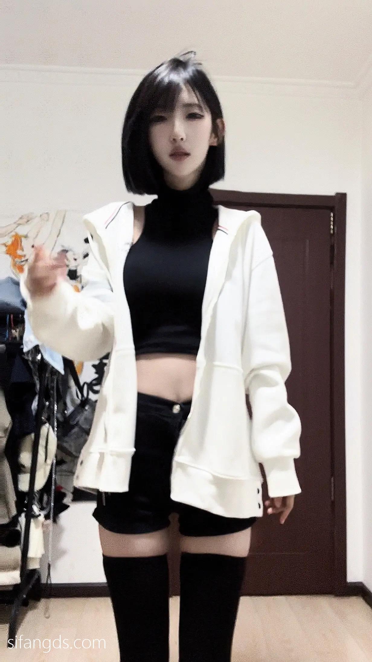 抖音40万粉网红@行简定制