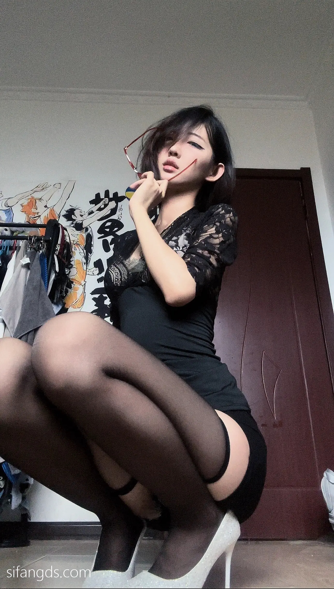 抖音40万粉网红@行简定制