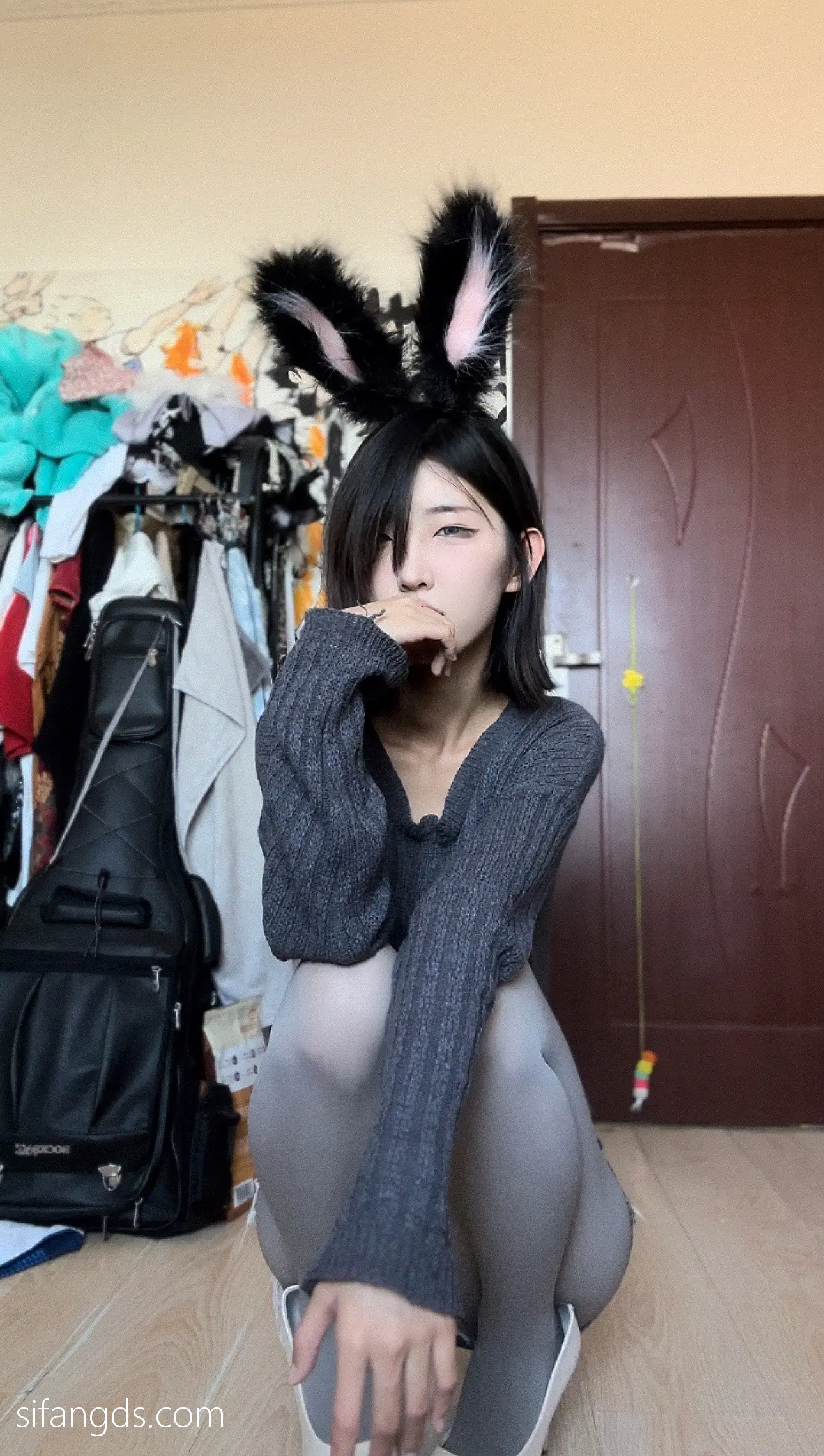 抖音40万粉网红@行简定制