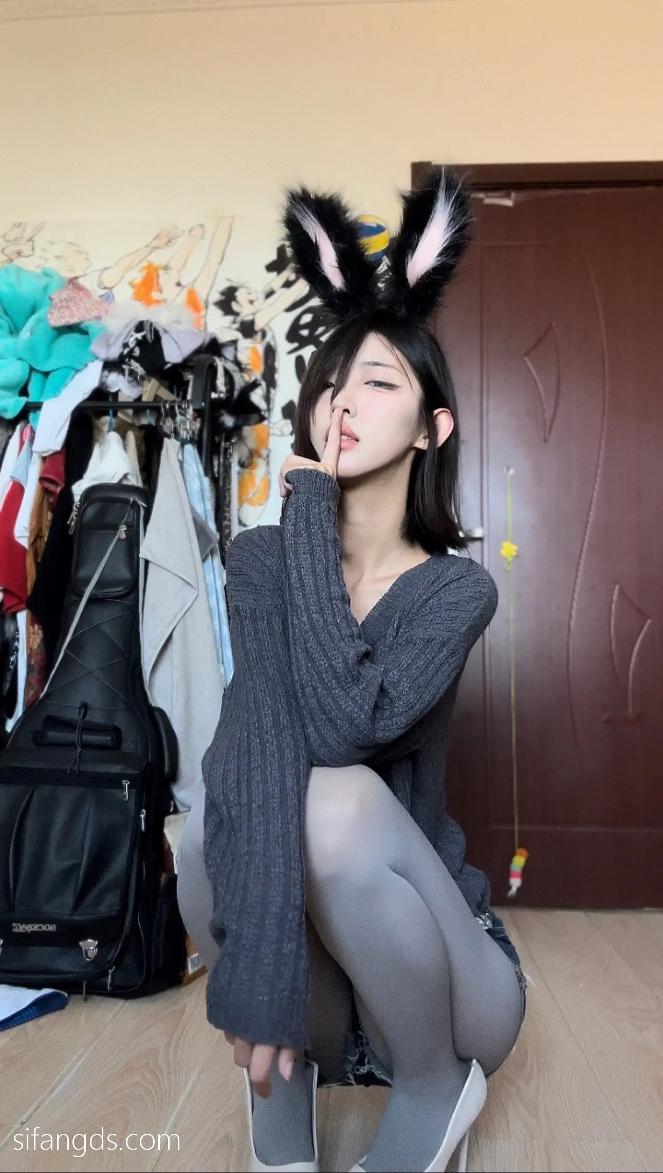 抖音40万粉网红@行简定制