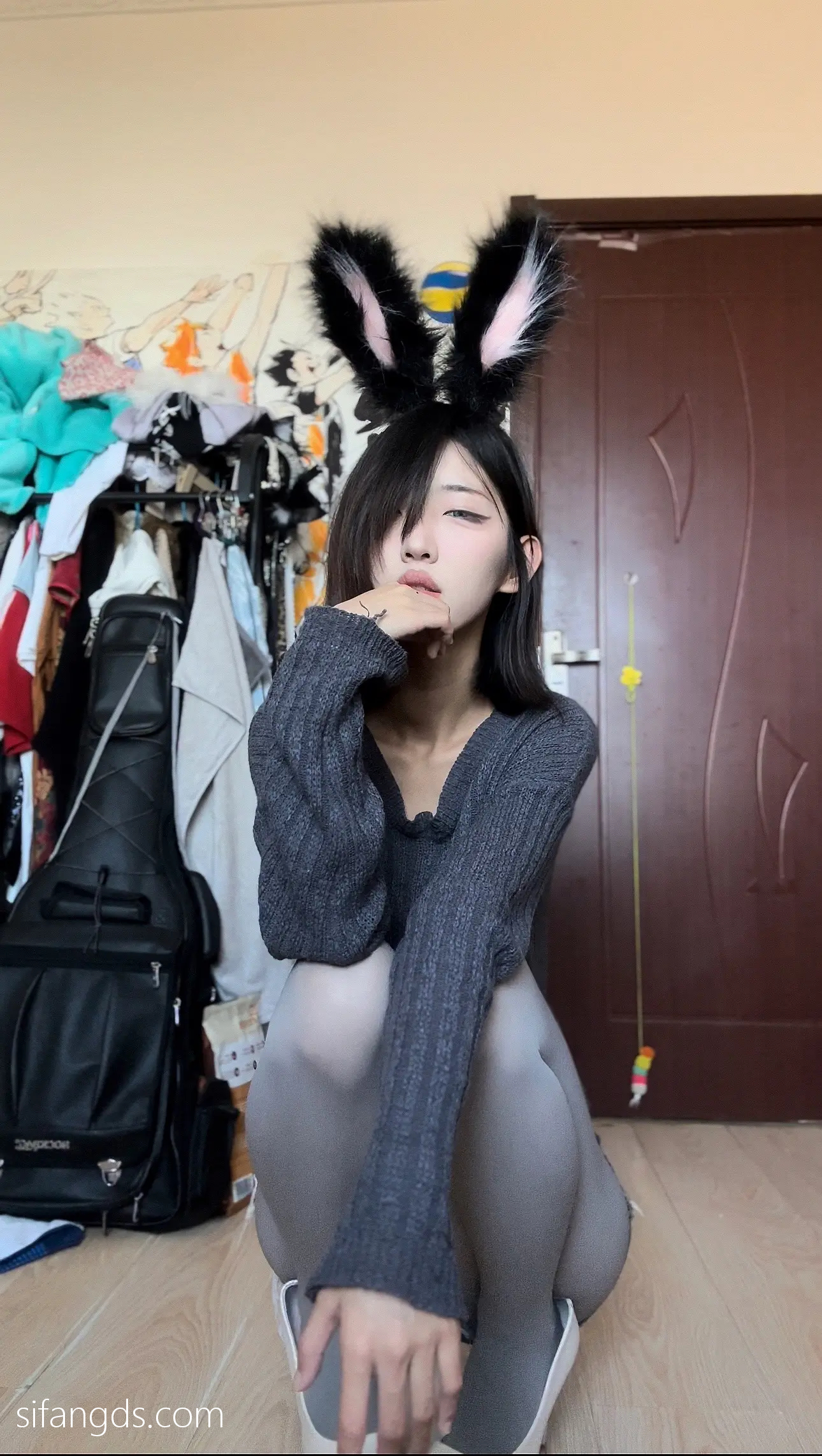 抖音40万粉网红@行简定制