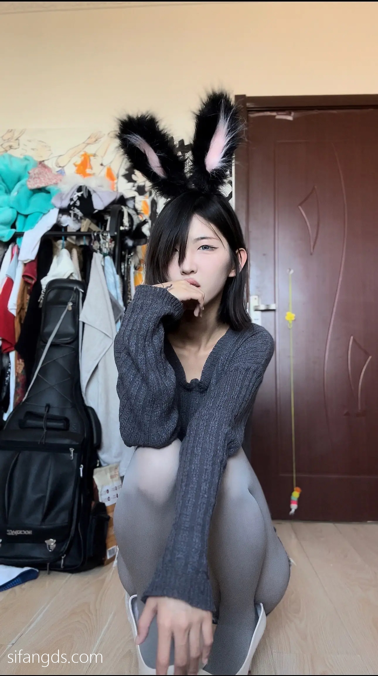 抖音40万粉网红@行简定制