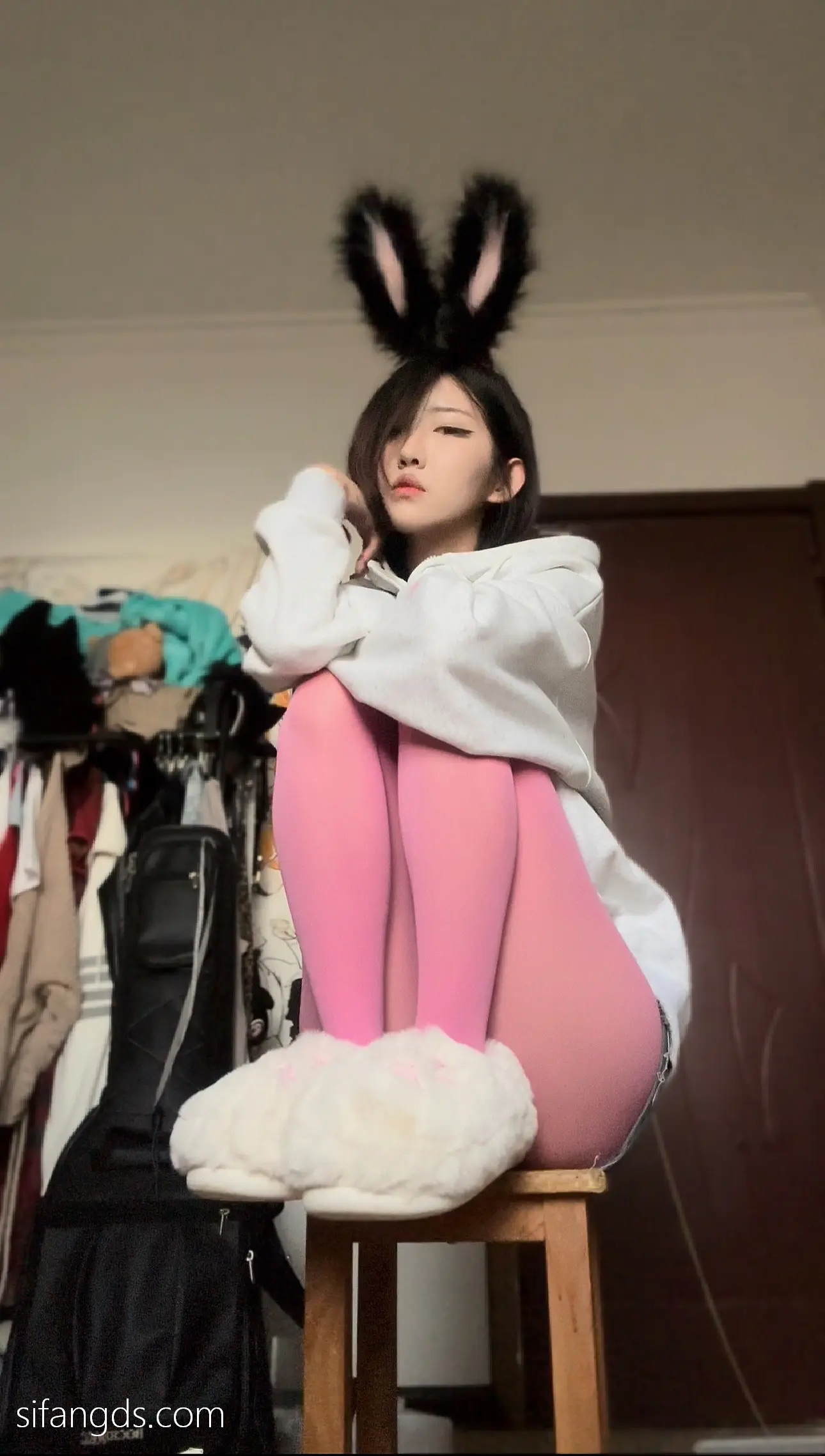 抖音40万粉网红@行简定制