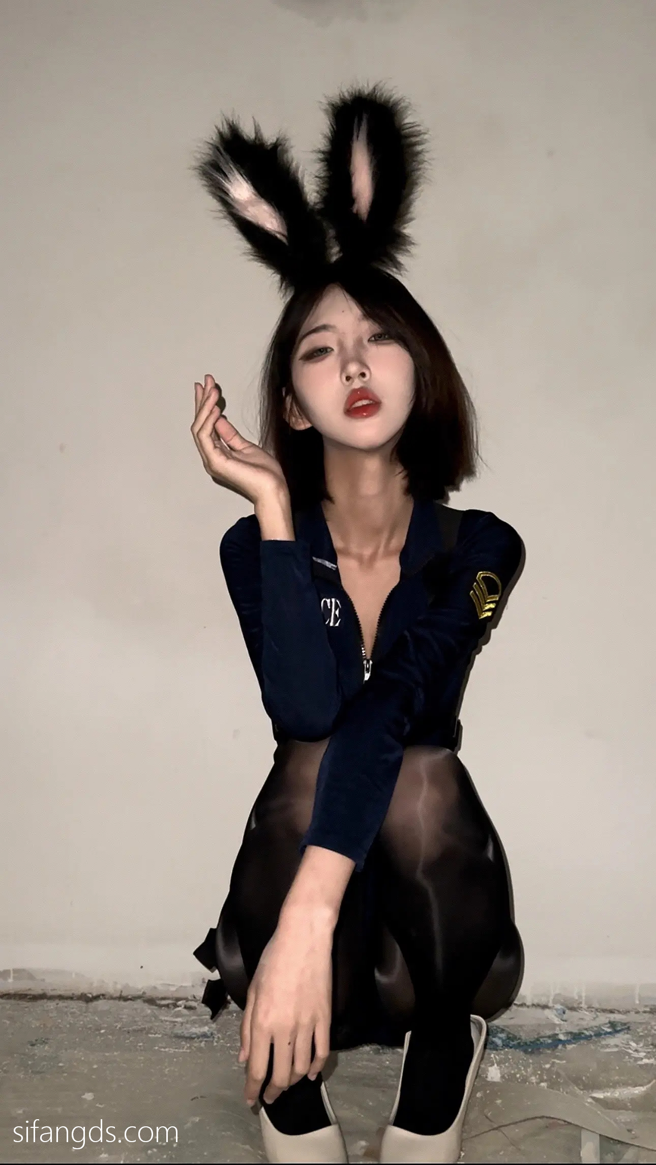 抖音40万粉网红@行简定制