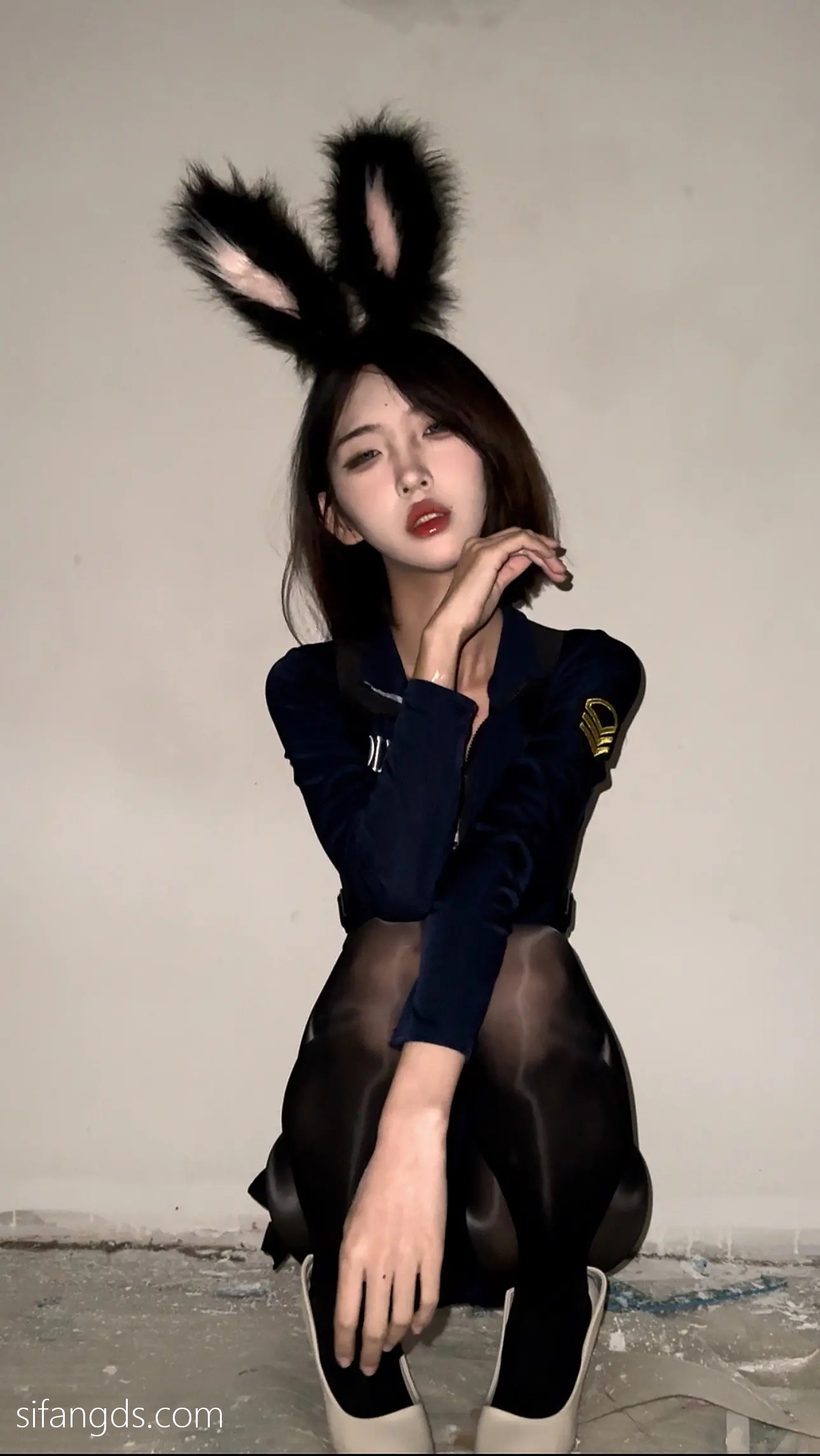 抖音40万粉网红@行简定制