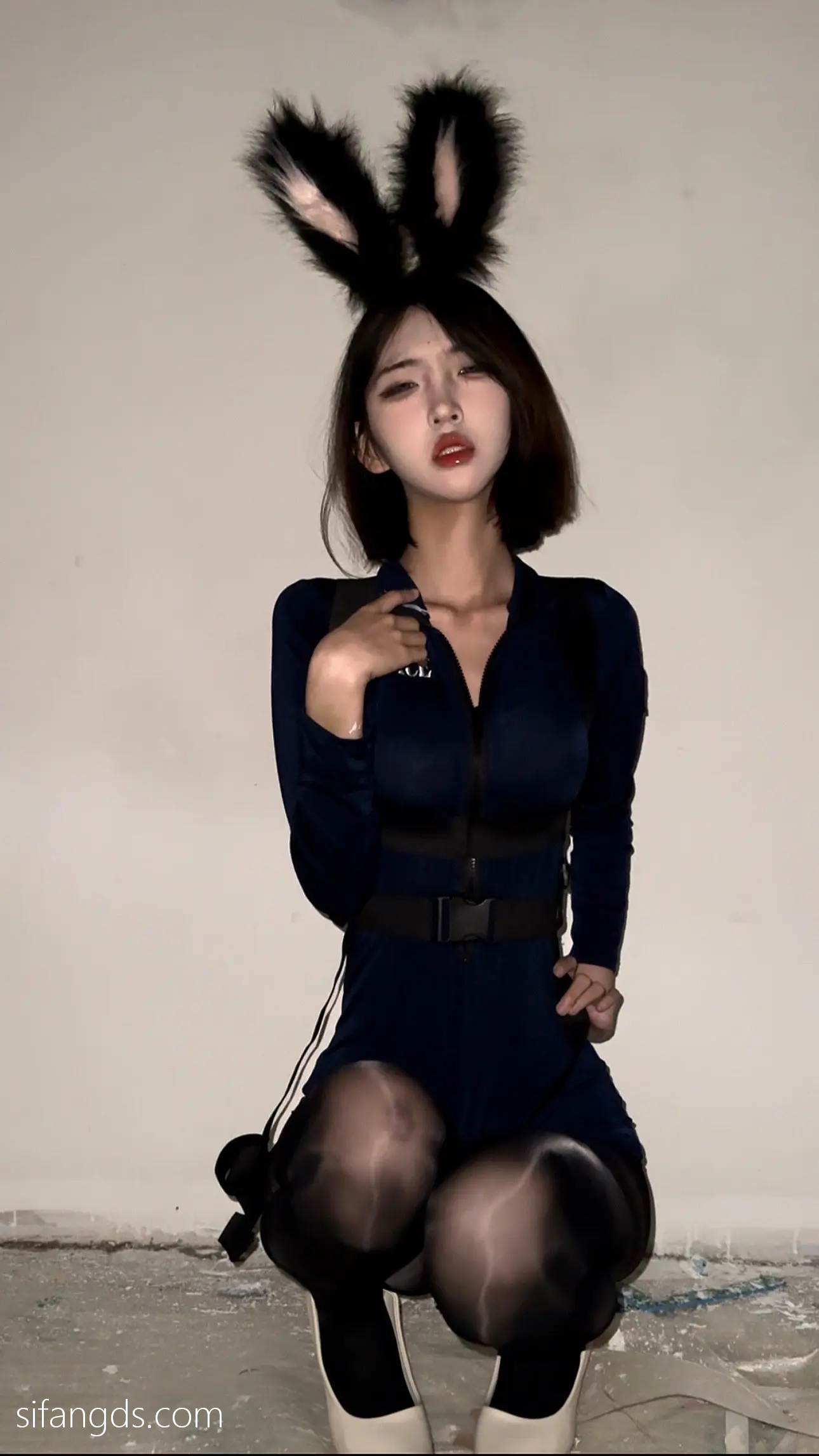 抖音40万粉网红@行简定制