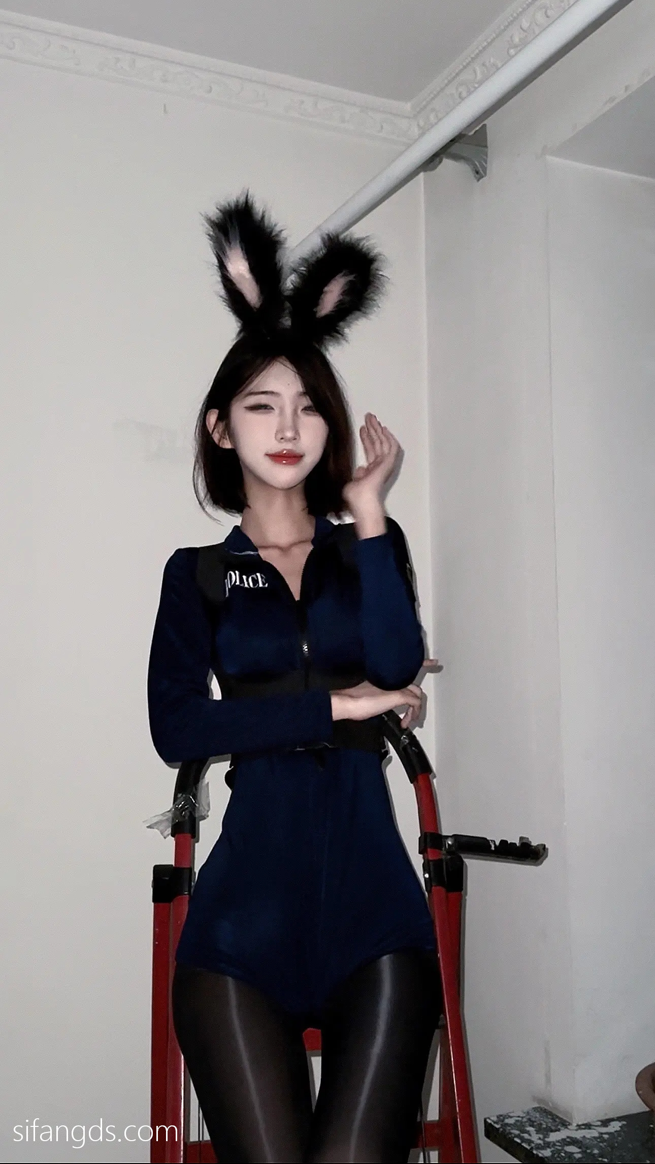 抖音40万粉网红@行简定制