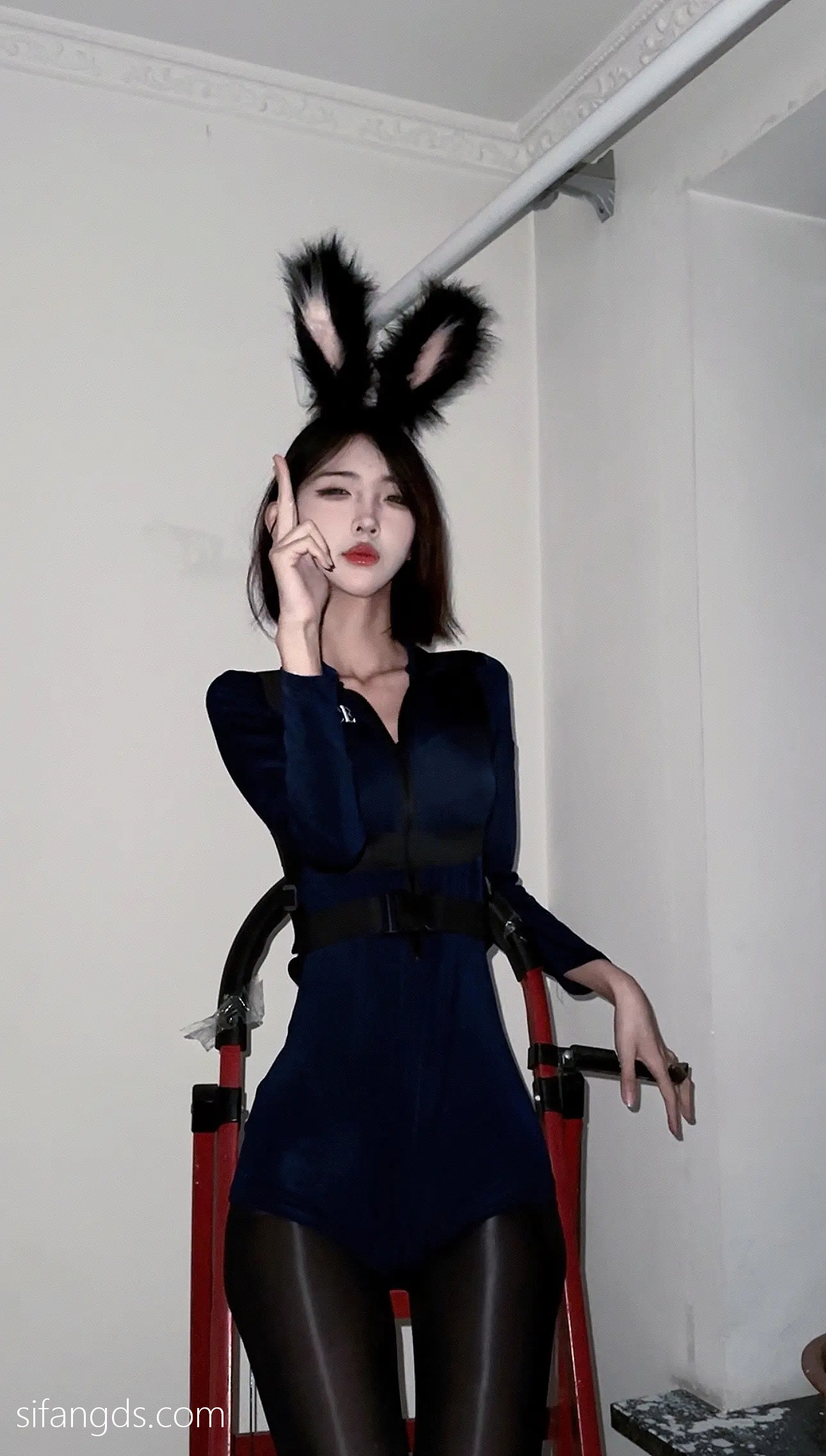 抖音40万粉网红@行简定制