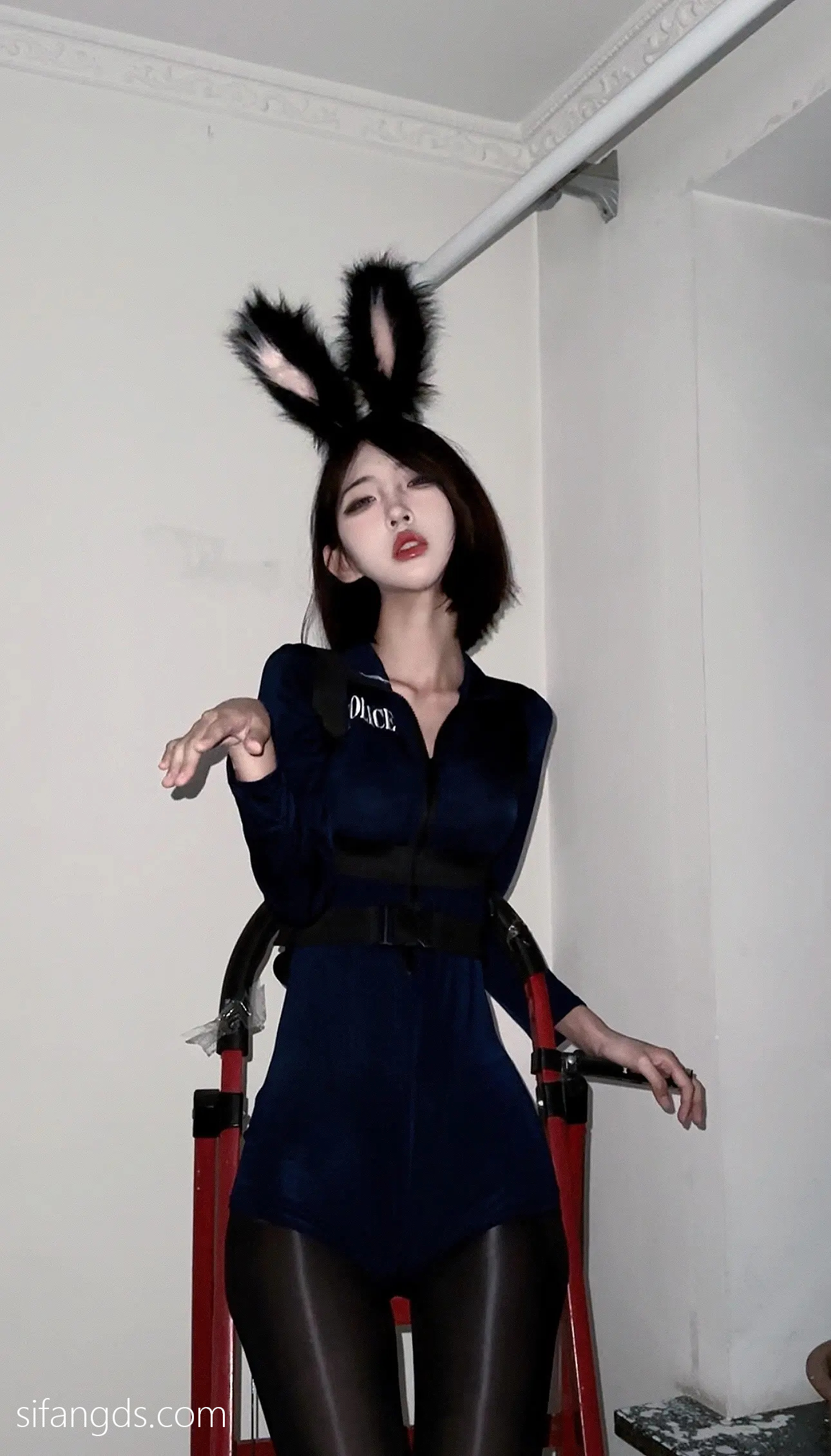 抖音40万粉网红@行简定制