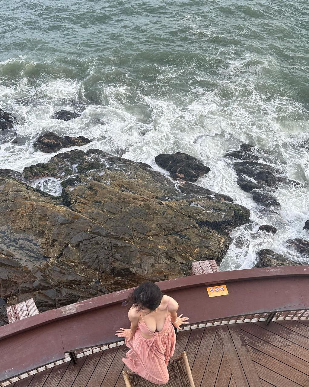 抖音极品颜值福利姬【宝贝77】大尺度私密照自拍