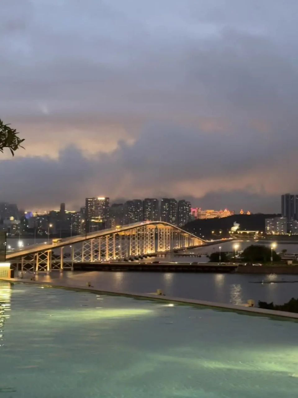 抖音极品颜值福利姬【宝贝77】大尺度私密照自拍