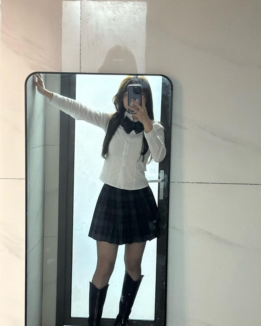 抖音极品颜值福利姬【宝贝77】大尺度私密照自拍