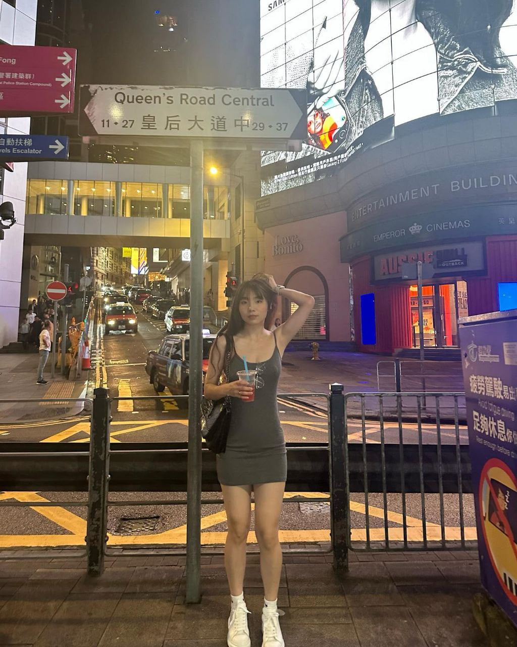 抖音极品颜值福利姬【宝贝77】大尺度私密照自拍