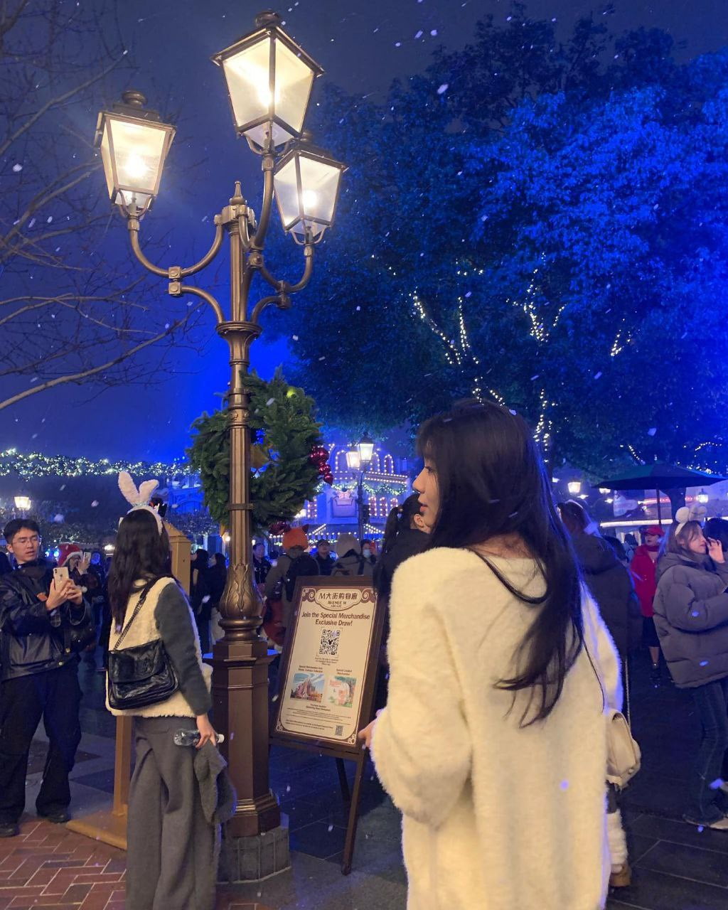 抖音极品颜值福利姬【宝贝77】大尺度私密照自拍